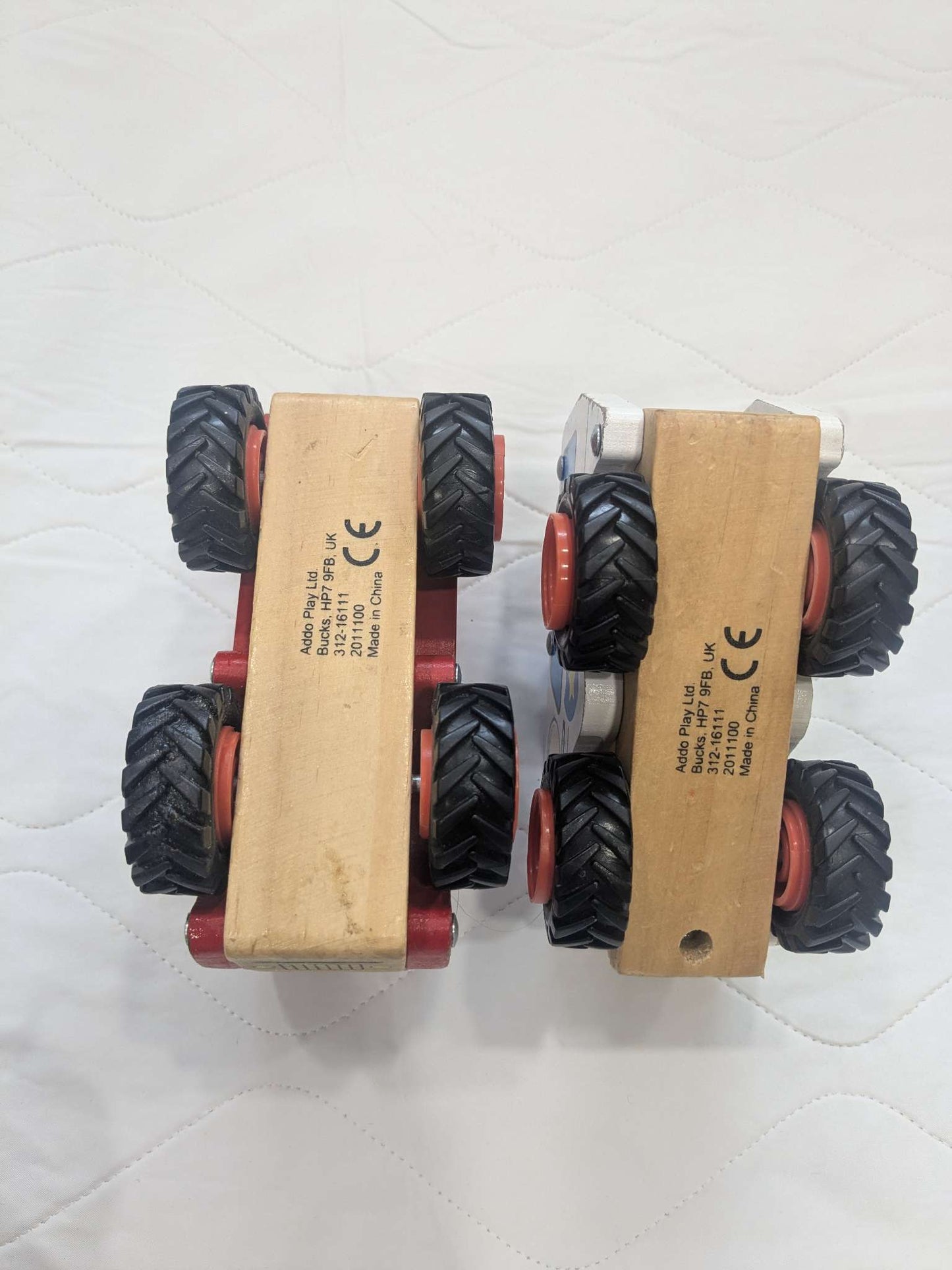 2x wooden emergency vehicles