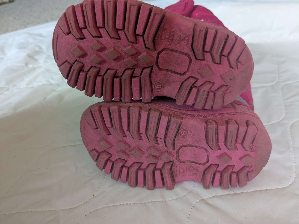 Pink size 6 Walmart boots, Shoes 6 (Walkers:12-24 mth)