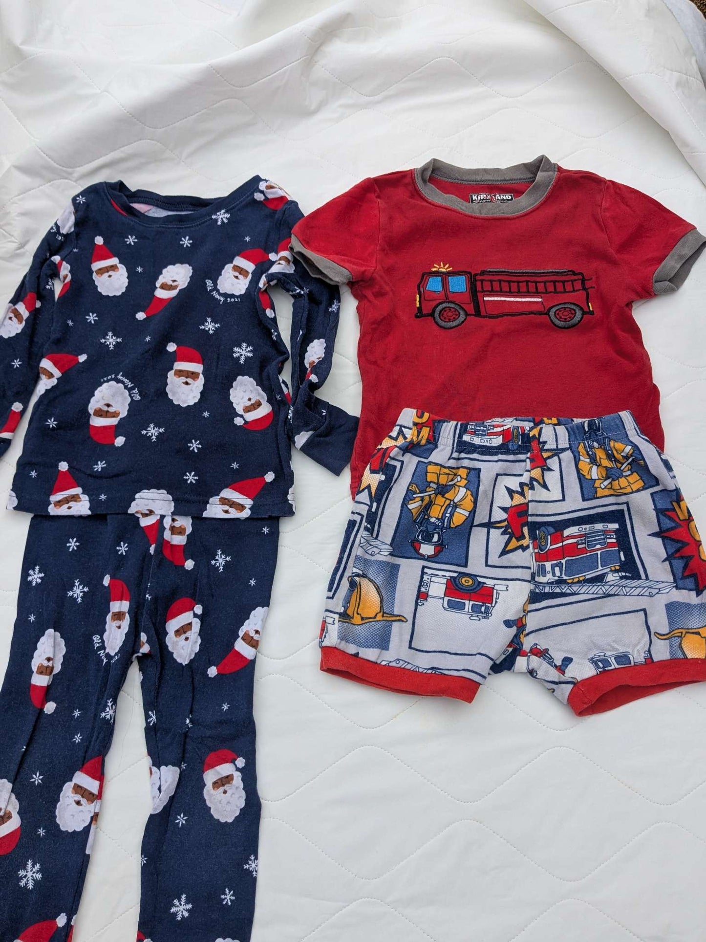 Bundle of 2 pajamas, one is long sleeve and pants and the other is a summer set, Kids 2T