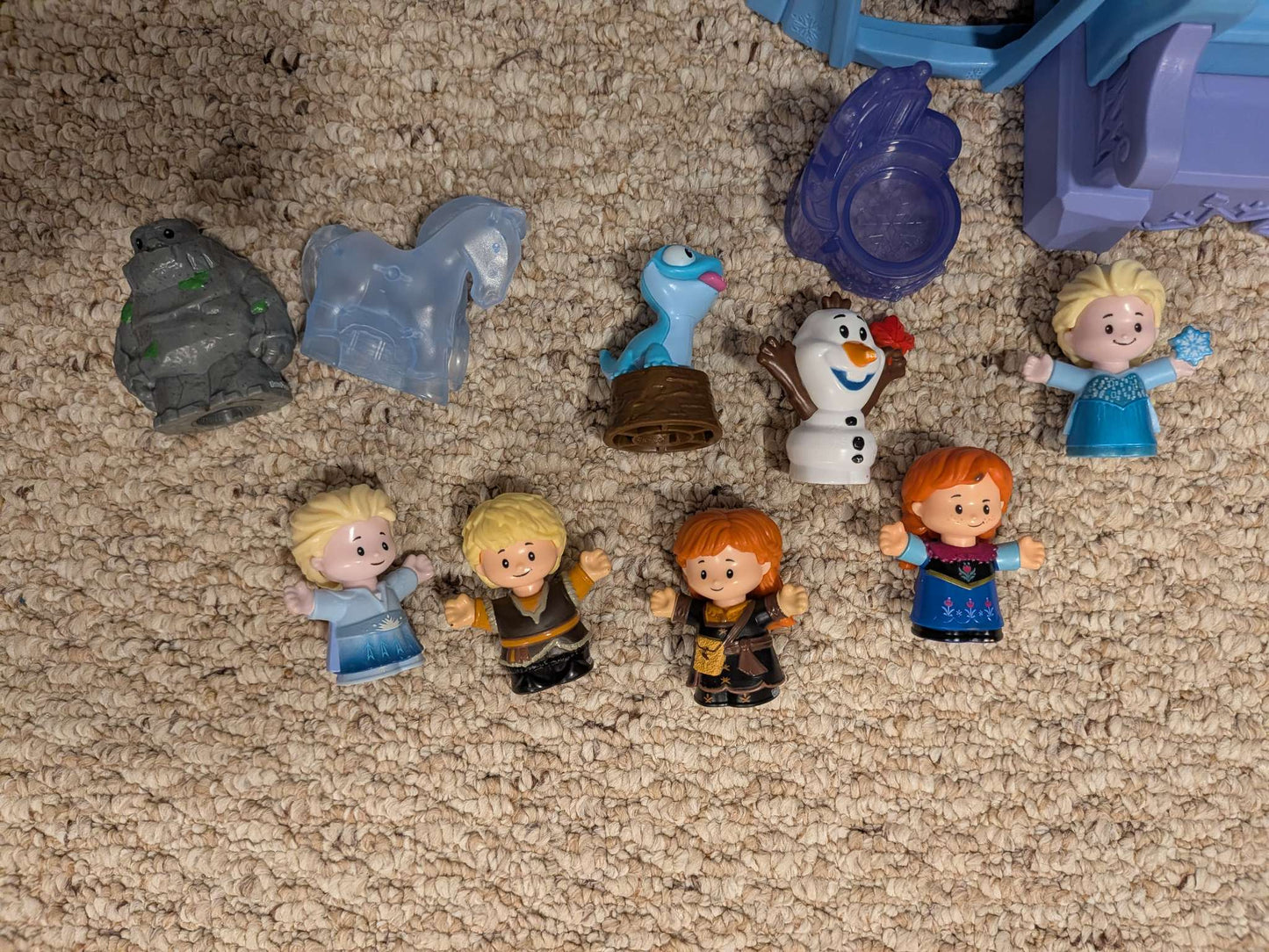 Little People Frozen Castle and Characters
