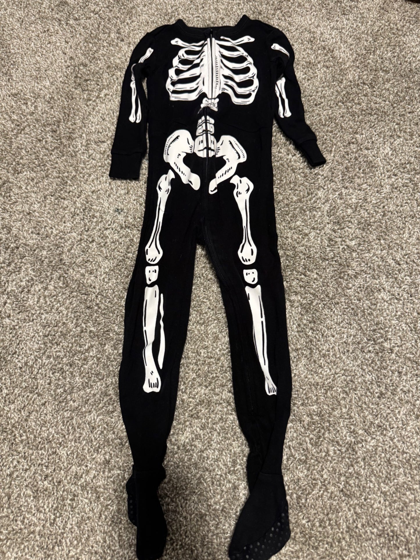 ON LS skeleton pjs , Kids 3T