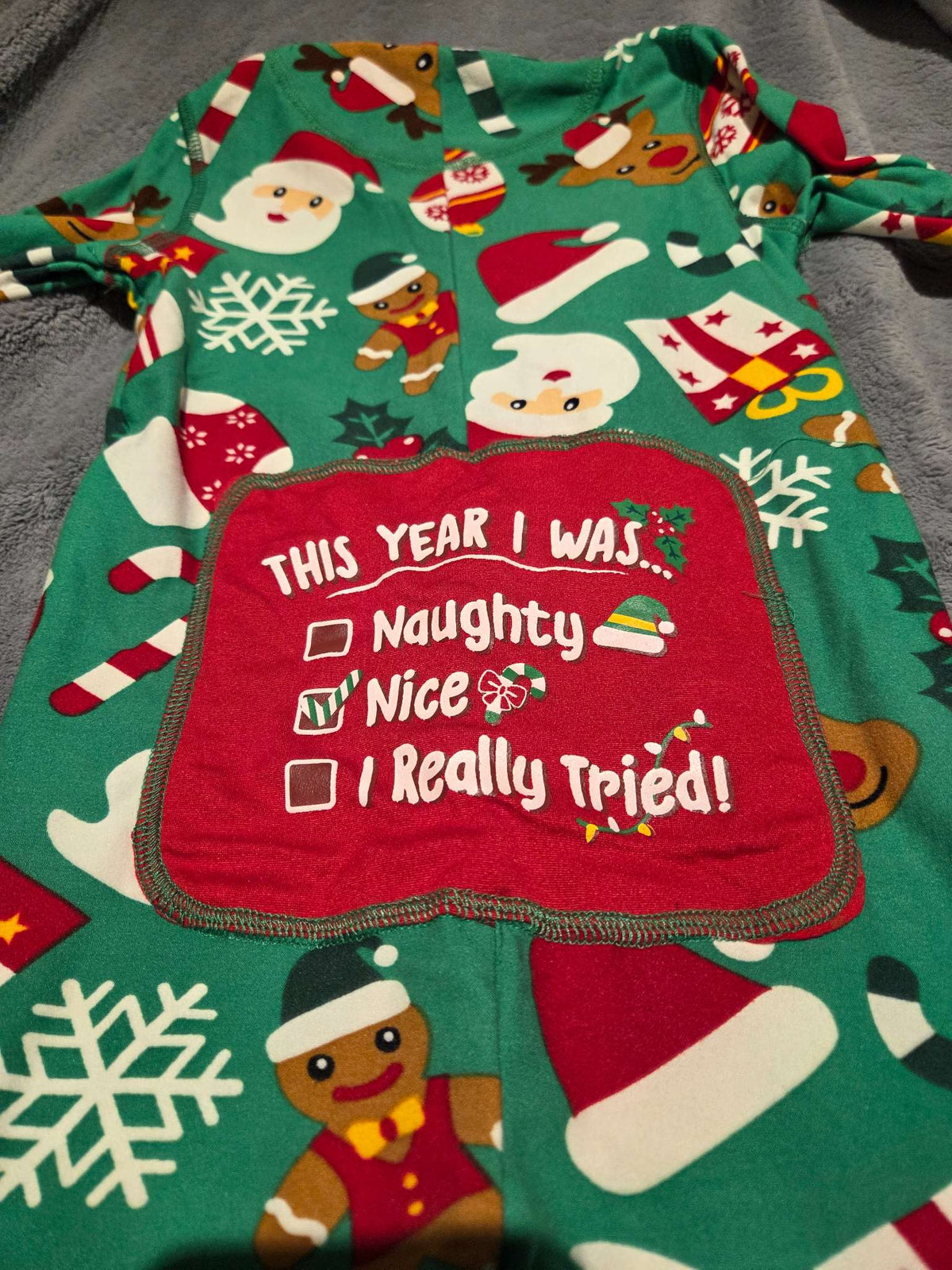 Fammy Jammies Christmas theme pajamas- size 2, Kids 2T