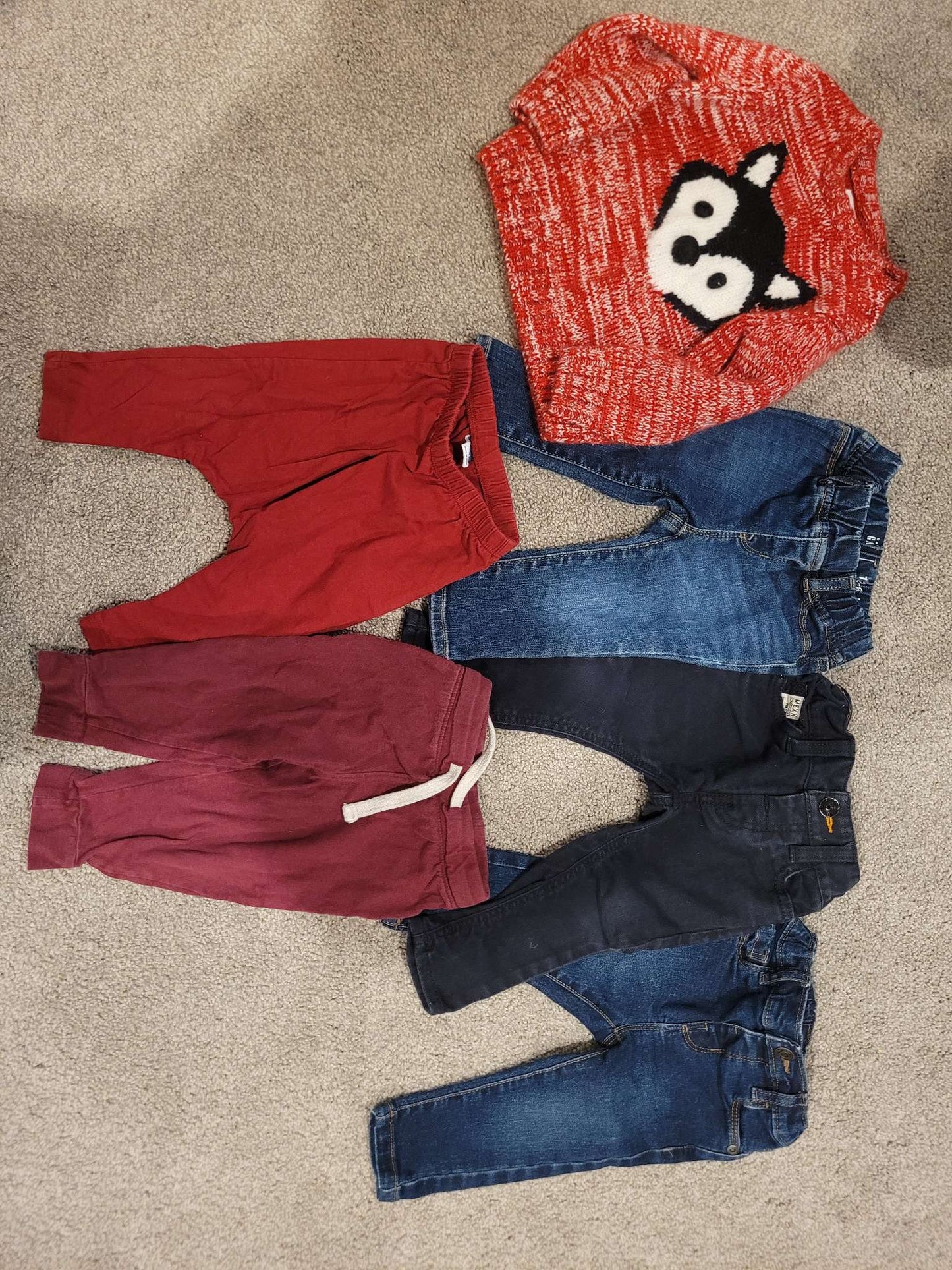 Pants and sweater bundle clothes 12 months , Kids 18 Month (12-18M)
