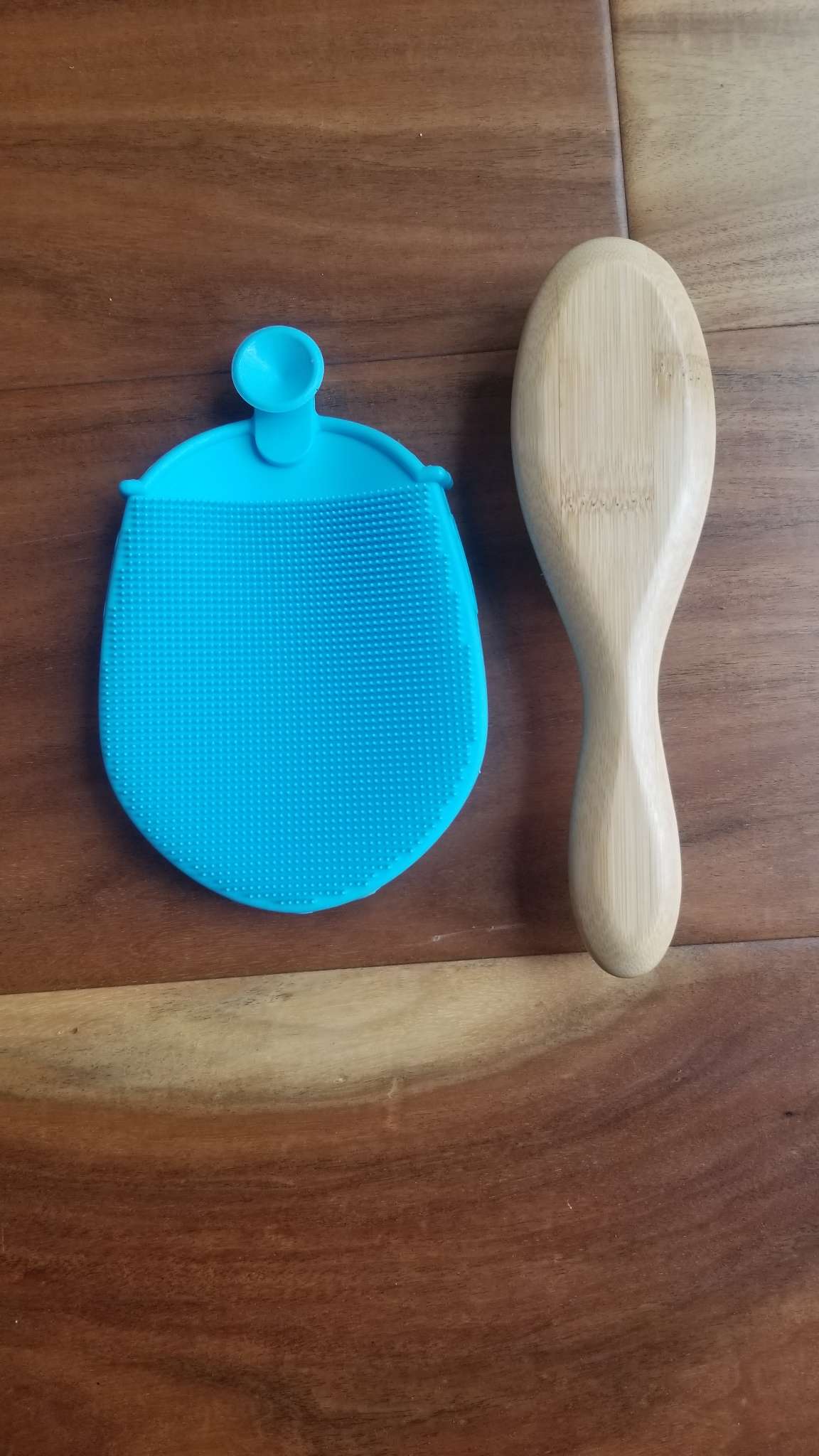 Kyte Baby and Frida Baby Silicone Cradle Cap Brushes