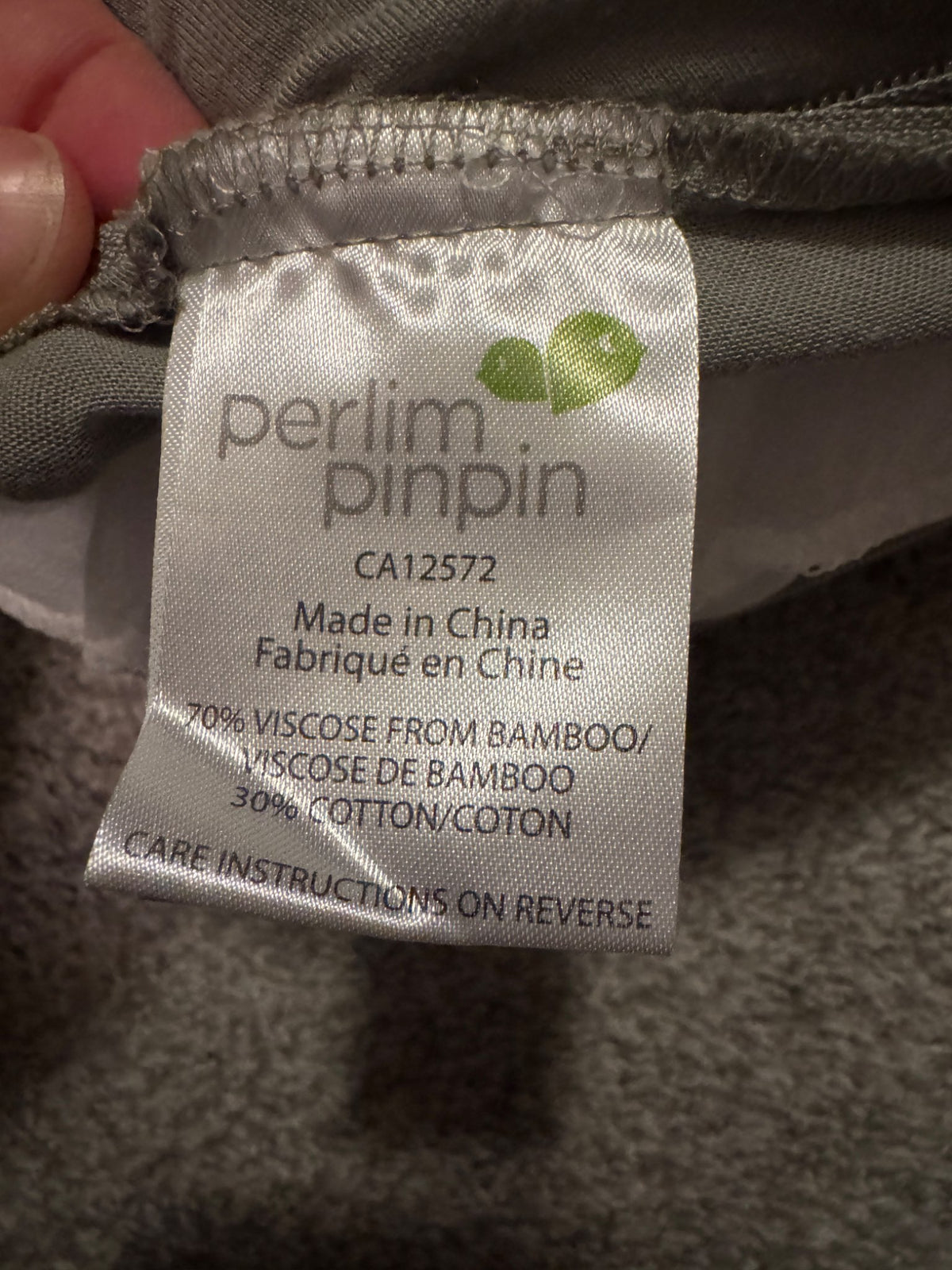 Perlimpinpin breastfeeding pillow