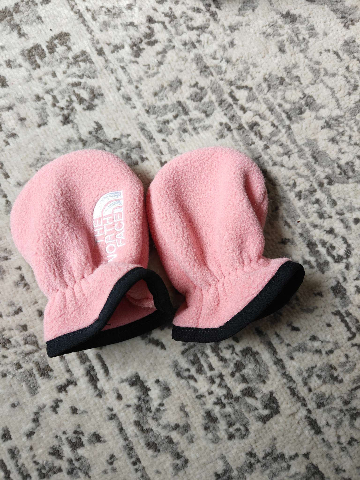 The North Face infant mitts, Kids 3 Month (0-3M)