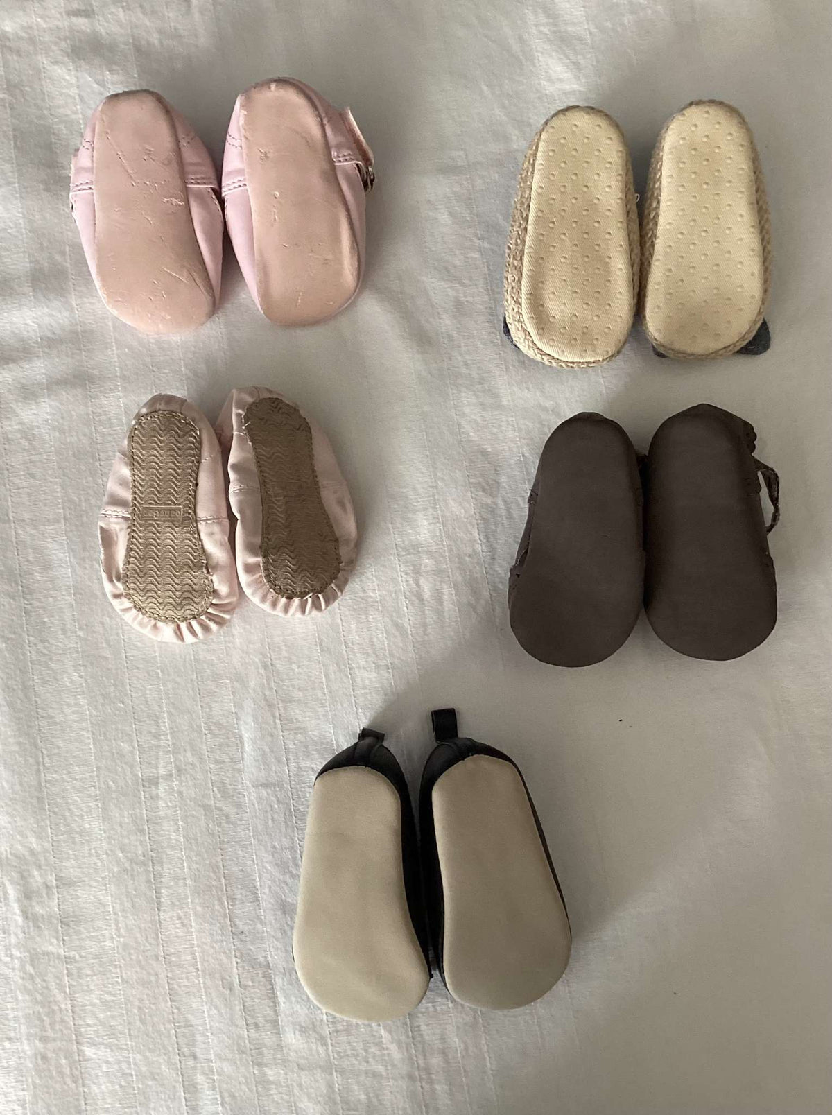 Baby Gap & Old Navy Baby Shoes (Bundle of 5 pairs) 3-6 months, Shoes 2 (Baby: 0-12 mth)