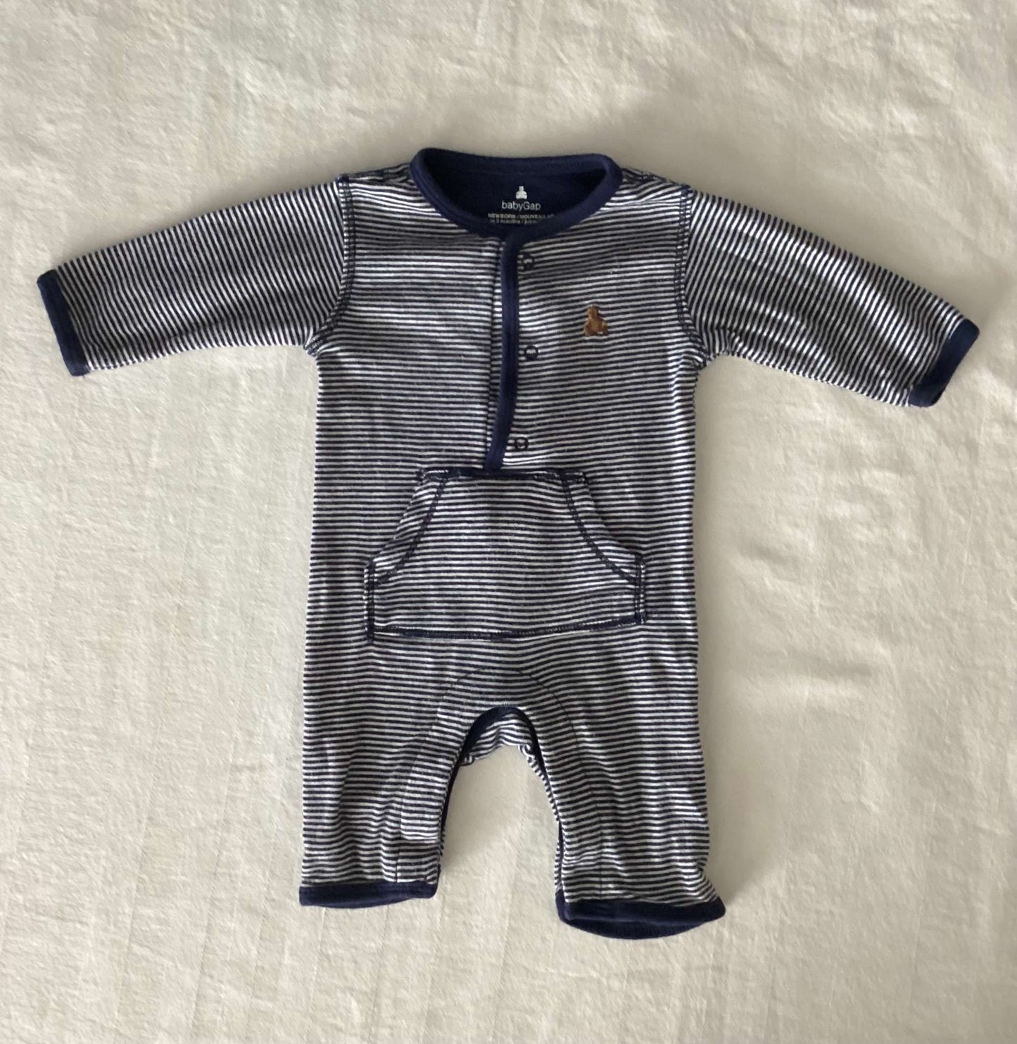 Baby Gap Onesies (Bundle of 2) 0-3 months, Kids 3 Month (0-3M)