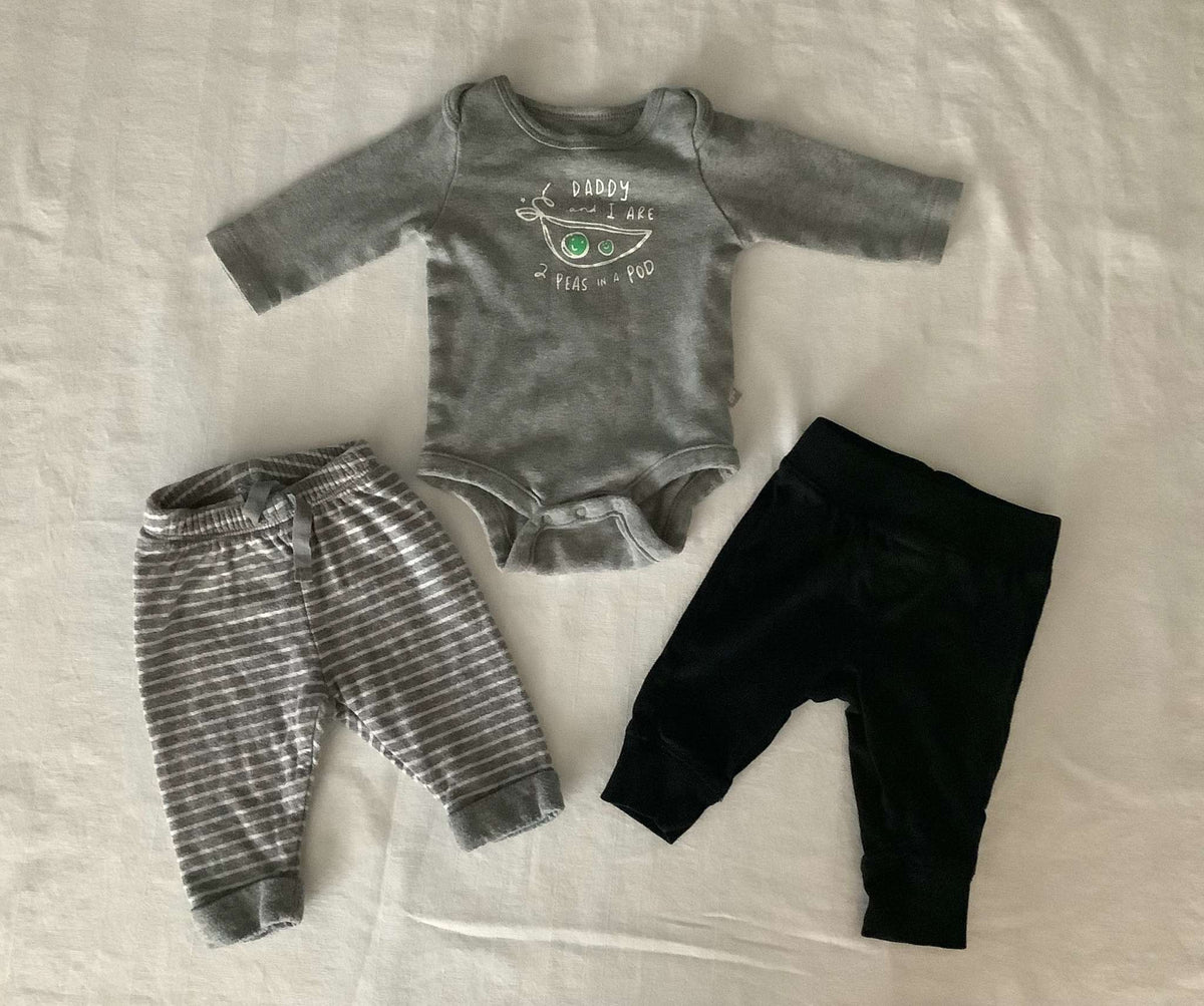 Baby Gap Boy L/S Onesie & Pants (Bundle of 3) 3-6 months, Kids 3 Month (0-3M)