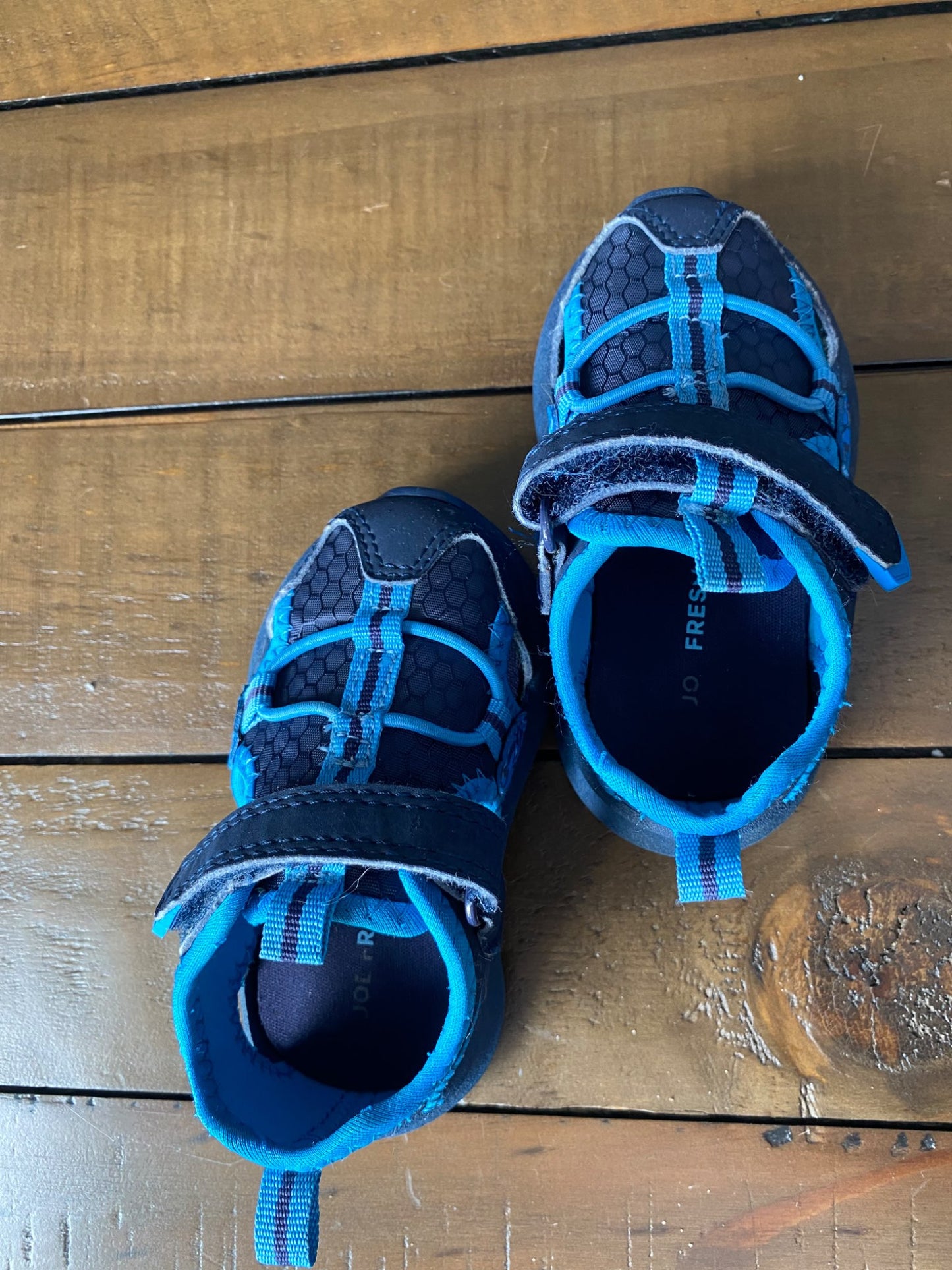 Joe Fresh Water Shoes Toddler 4, Shoes 4 (Baby: 0-12 mth)