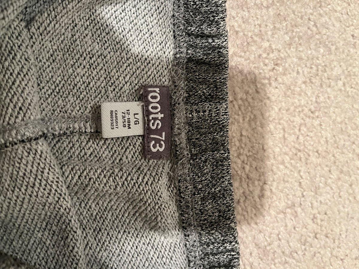 Roots Zip up sweater and sweatpants set, Kids 18 Month (12-18M)