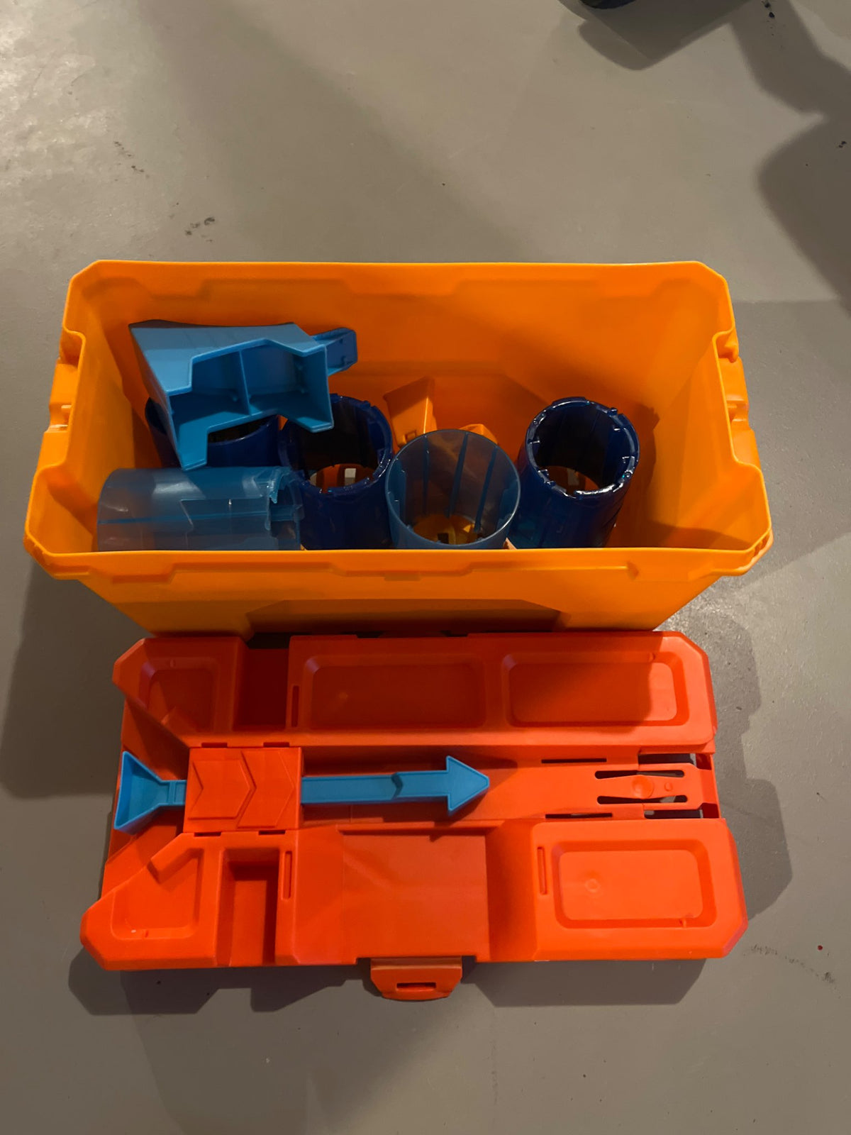 Hot Wheels Track Builder - Barrel Box