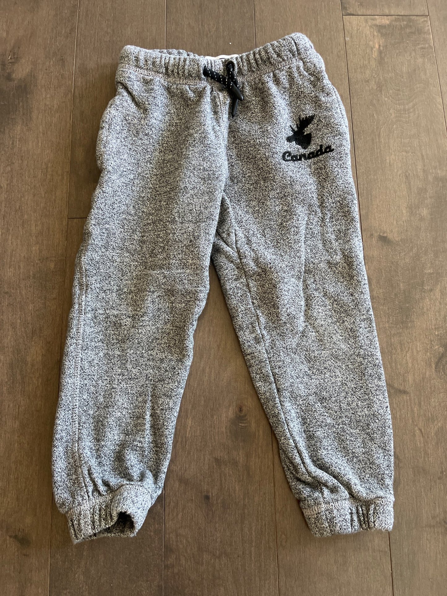 Grey Canadiana Jogging Suit - Sz XS (4-5) , Kids 4/4T