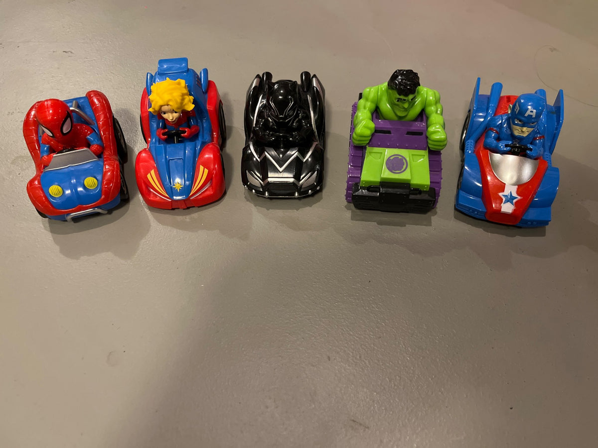 Marvel Pullback Car Set