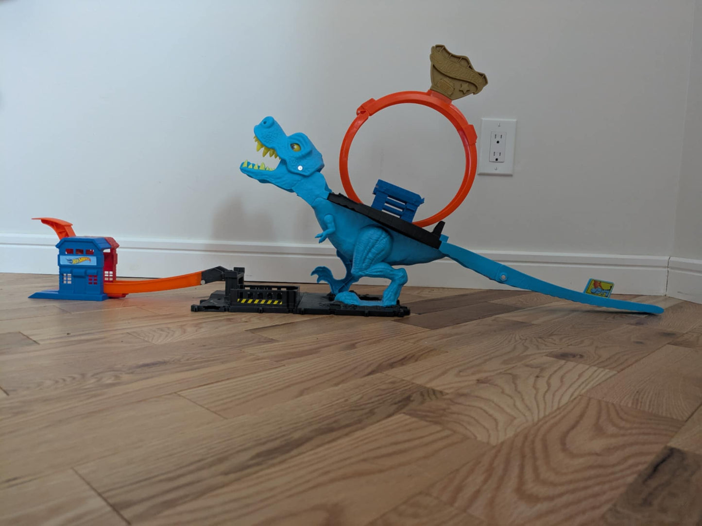 hot wheels city t rex chomp down