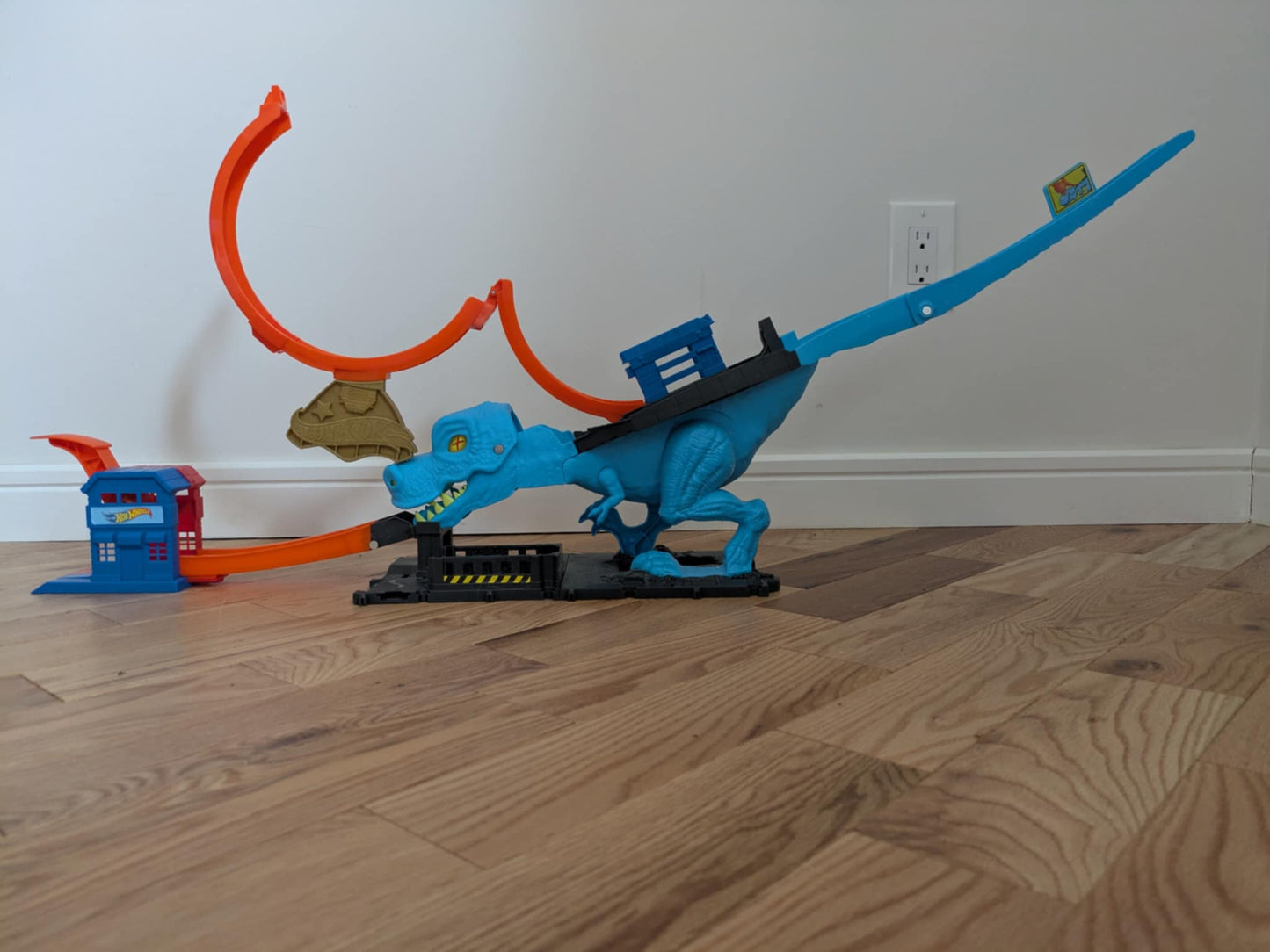 hot wheels city t rex chomp down