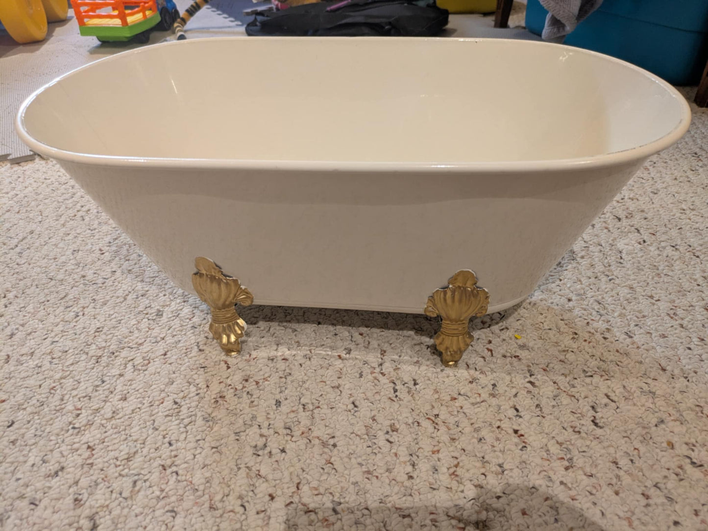 PROP/Decorn Bathtub