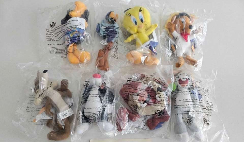 NEW 2008 Looney Tunes Happy Meal Plush Toys in its original packaging