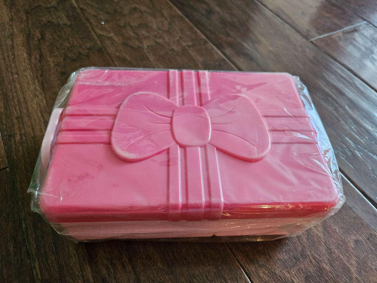 Sanrio Hello Kitty Pink Bow Plastic Storage Box