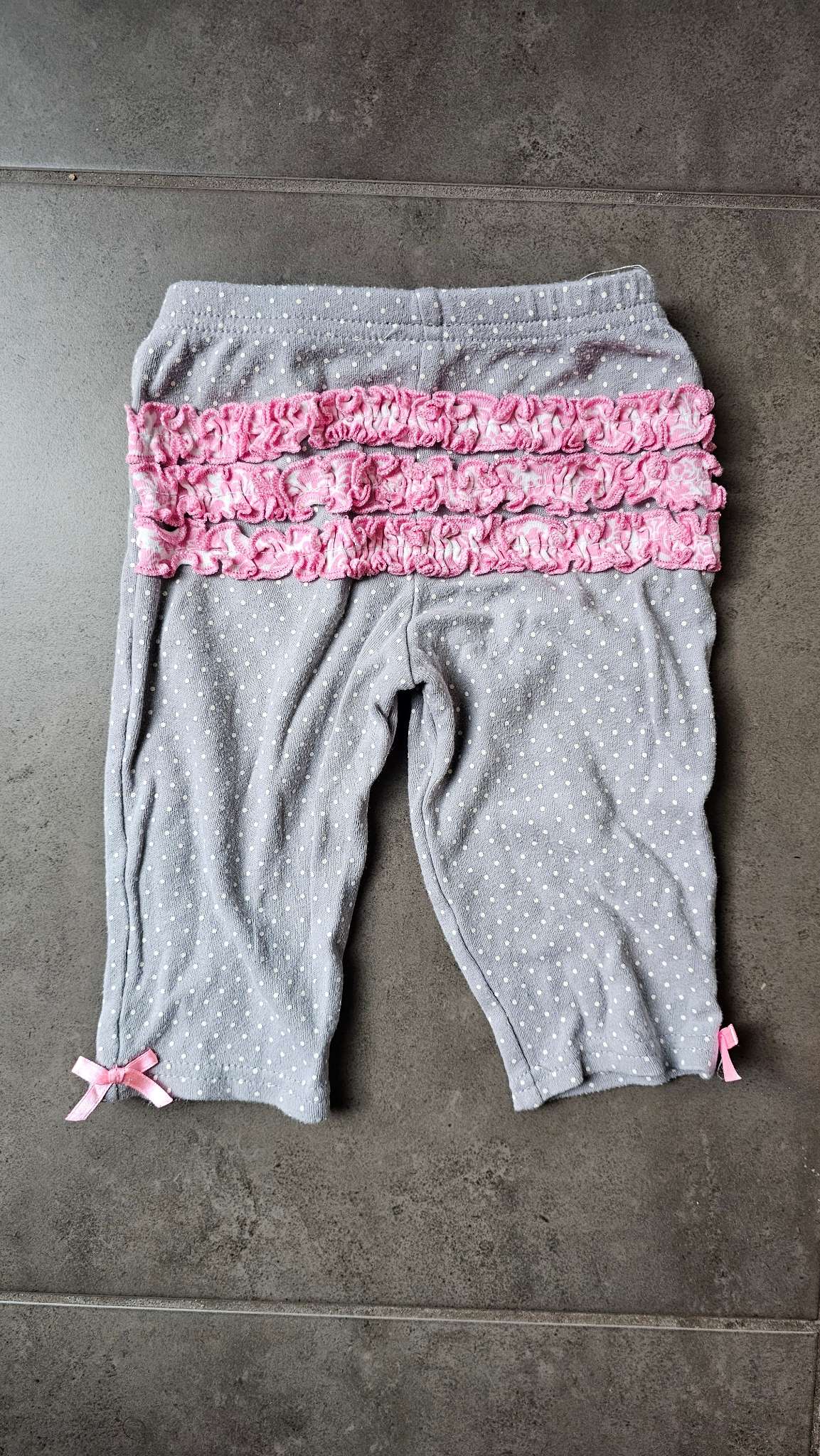 Grey Polka Dot Pants with Pink Ruffles (6–12 Months), Kids 6 Month (3-6M)