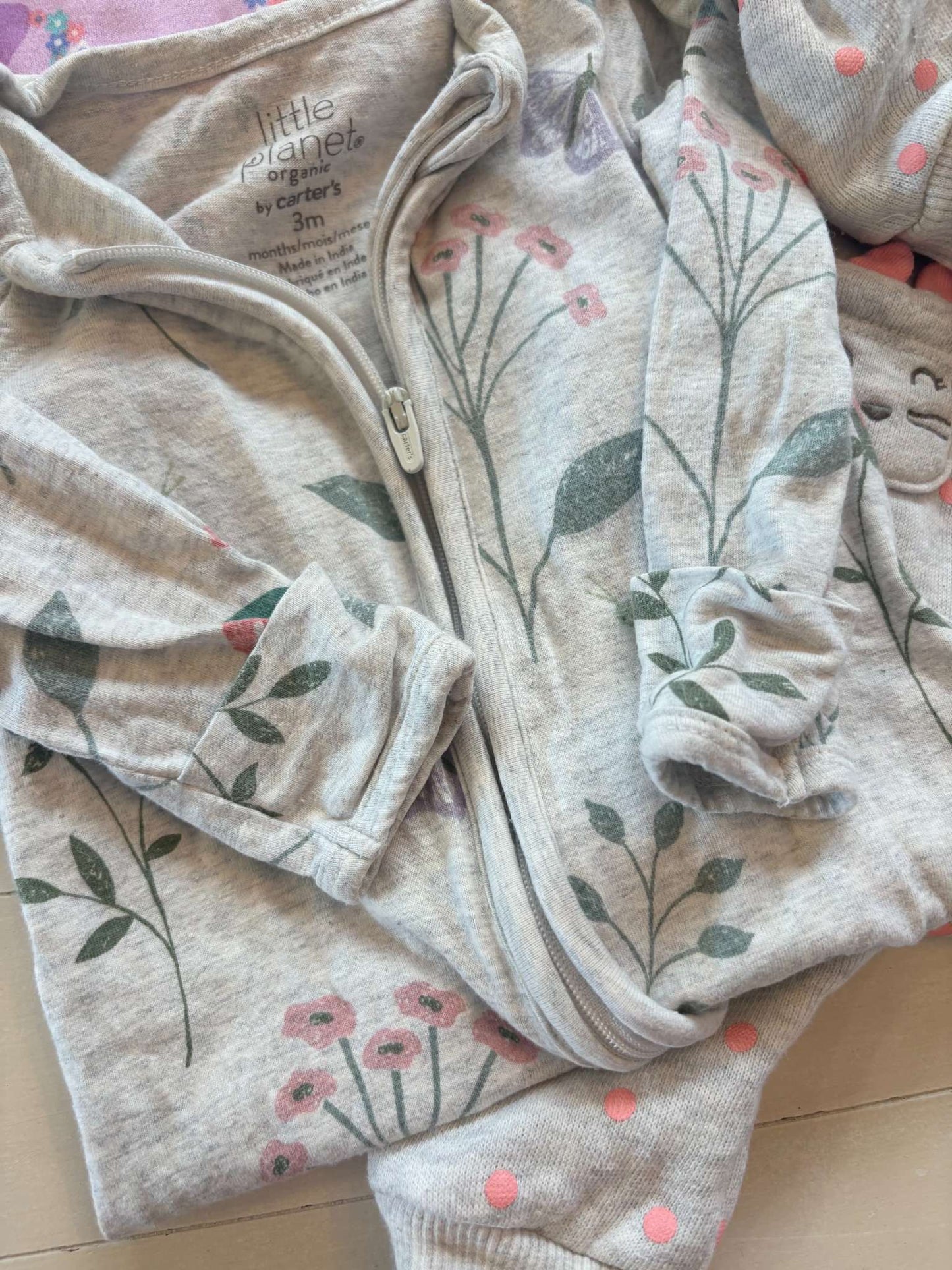 Set of 4 Onesies, Kids 3 Month (0-3M)