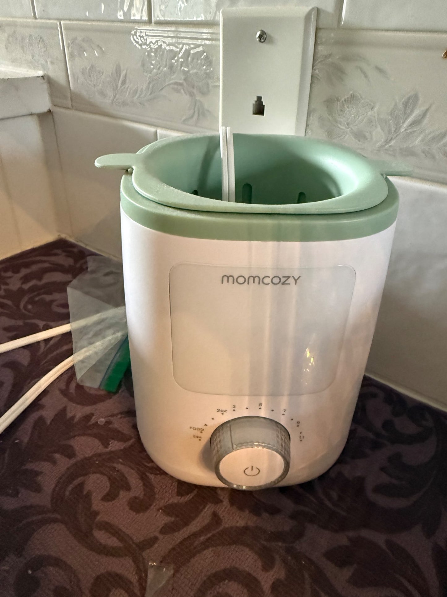Momcozy bottle warmer