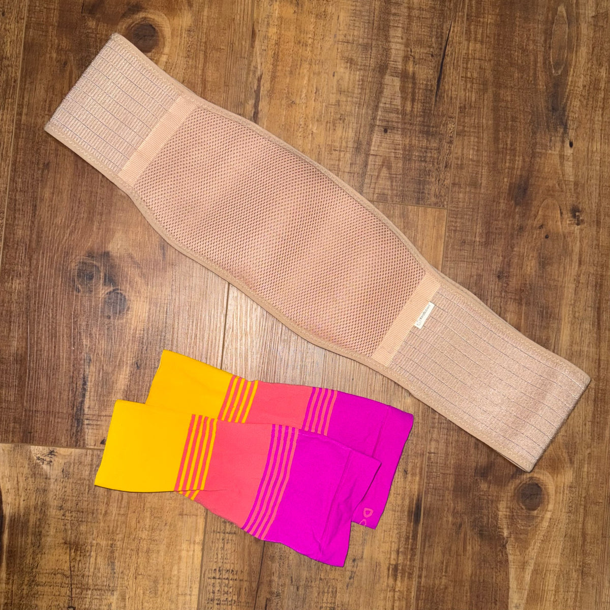 Maternity Belly Band & Compression Socks, Maternity L (12-14)