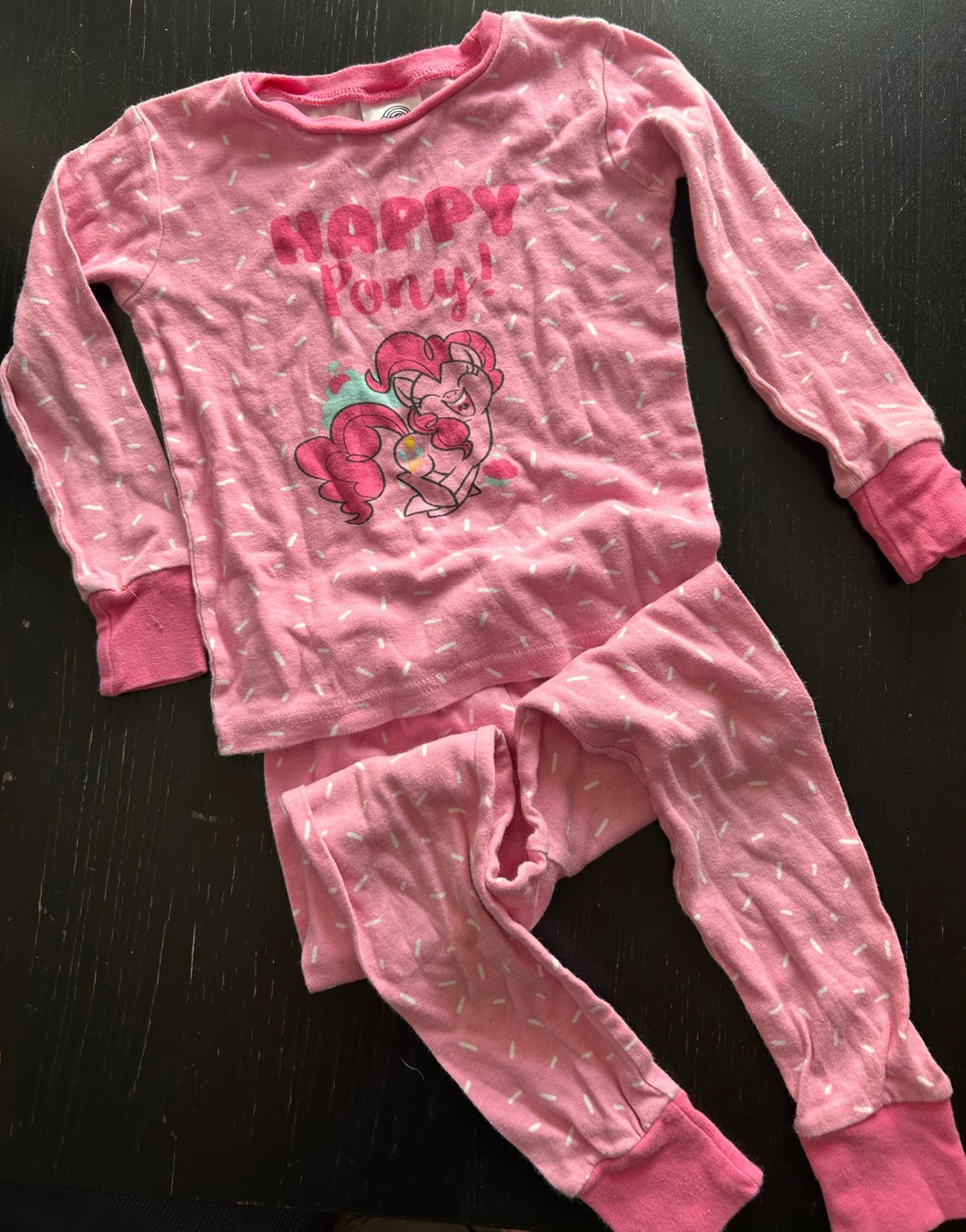 3 sets of pajamas, Kids 4/4T