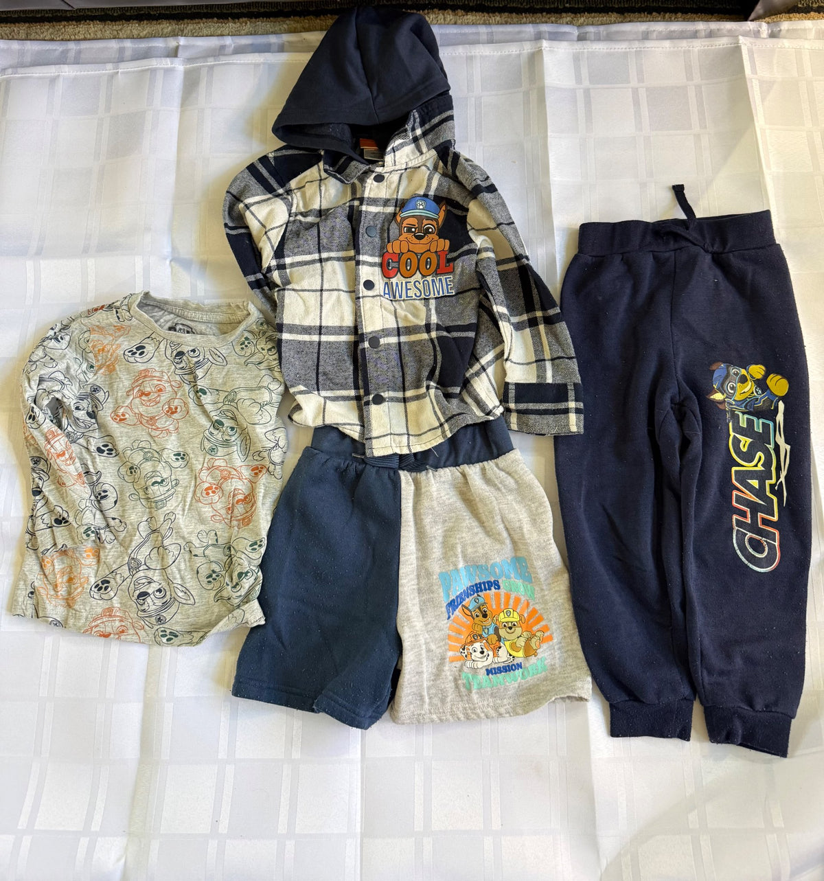 2 t paw patrol bundle , Kids 2T