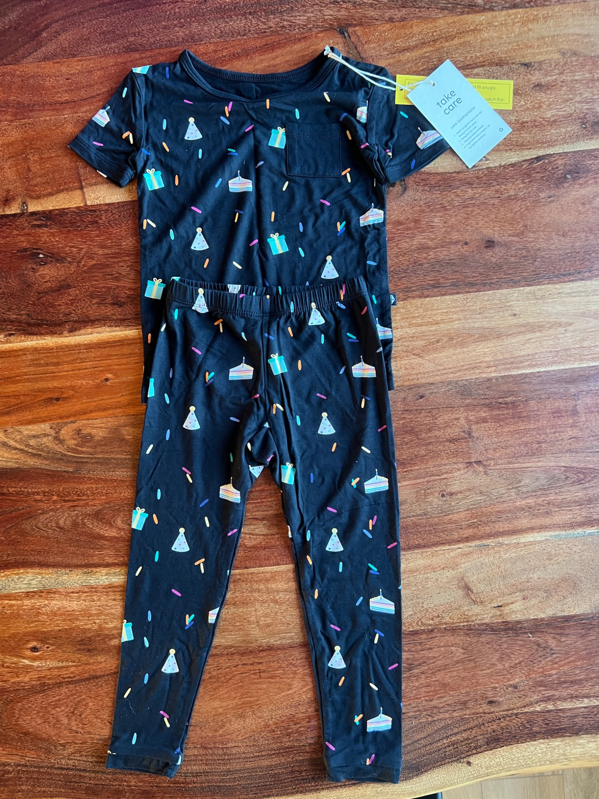 Kyte Baby 3T Midnight Party pjs with Baby Blanket, Kids 3T