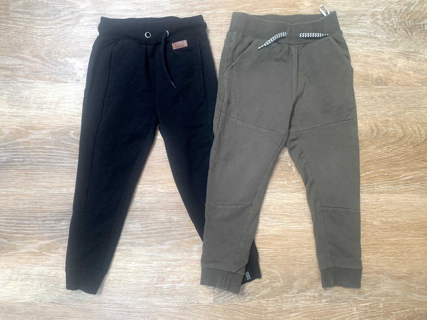 2 Pairs Boys Black and Green Sweatpants - size 4T, Kids 4/4T