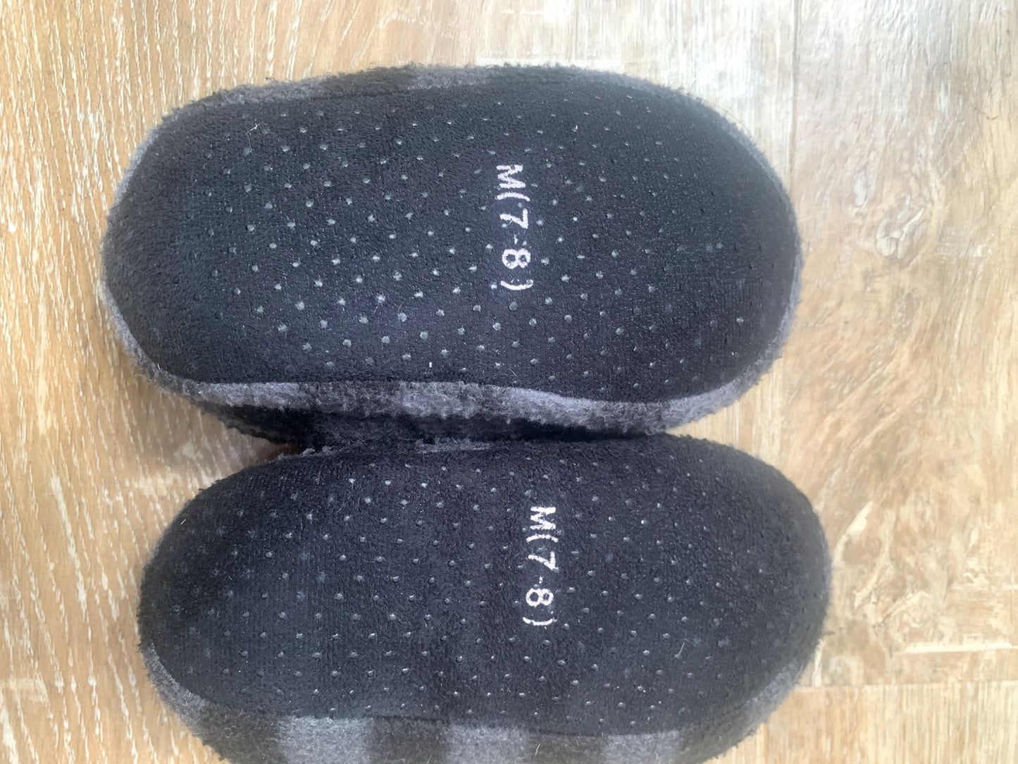 Grey and Black Plaid Slippers - size 7, Shoes 7 (Walkers:12-24 mth)