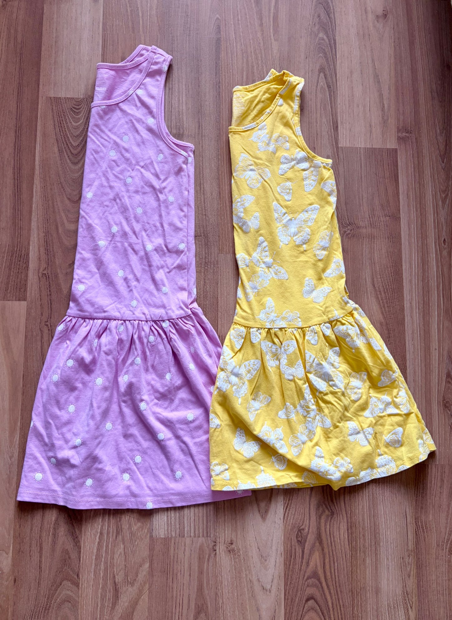 (2) Sleeveless dresses size 7/8, Kids 7