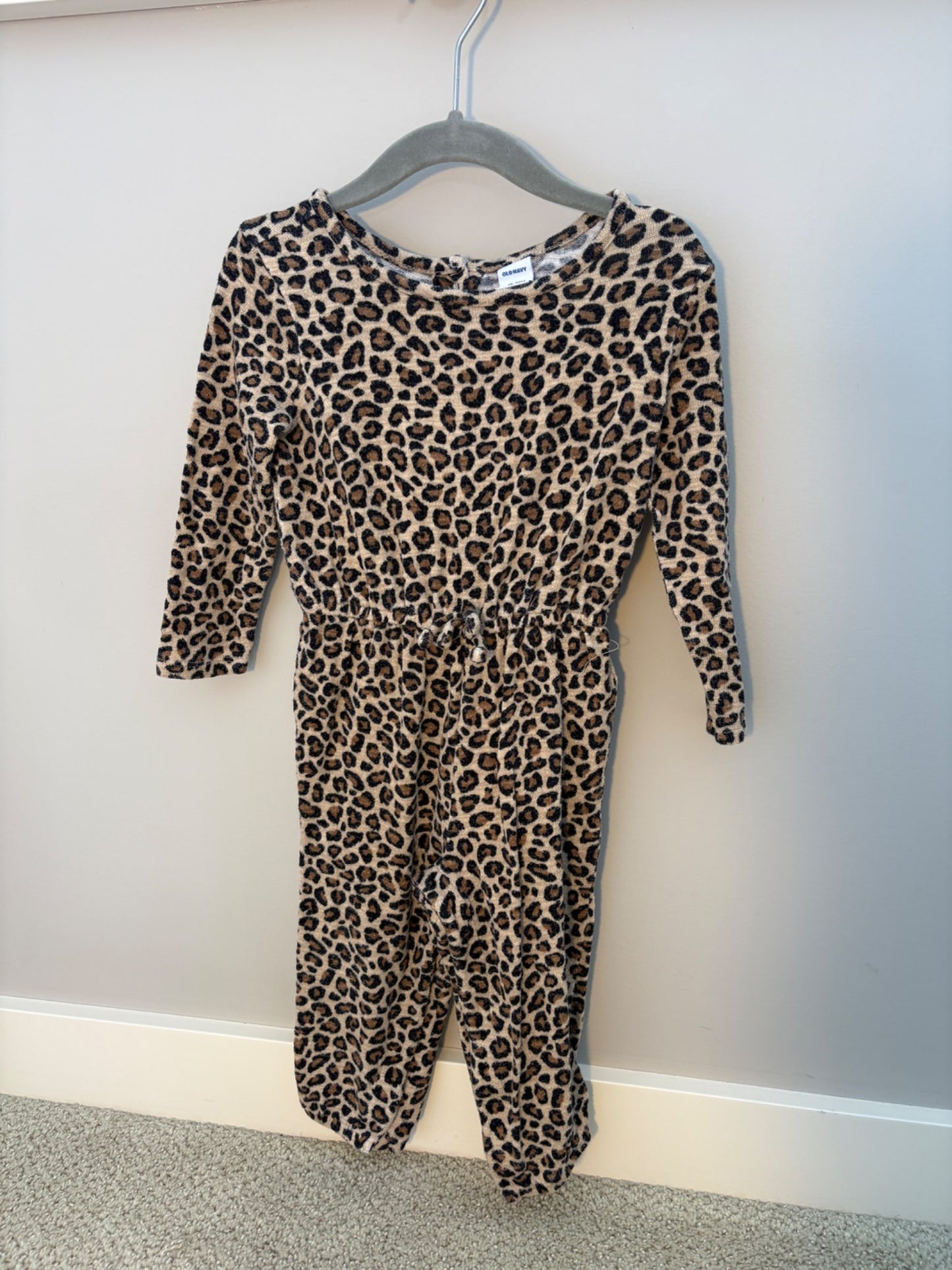 Old navy leopard romper 18-24 months , Kids 24 Month (18-24M)