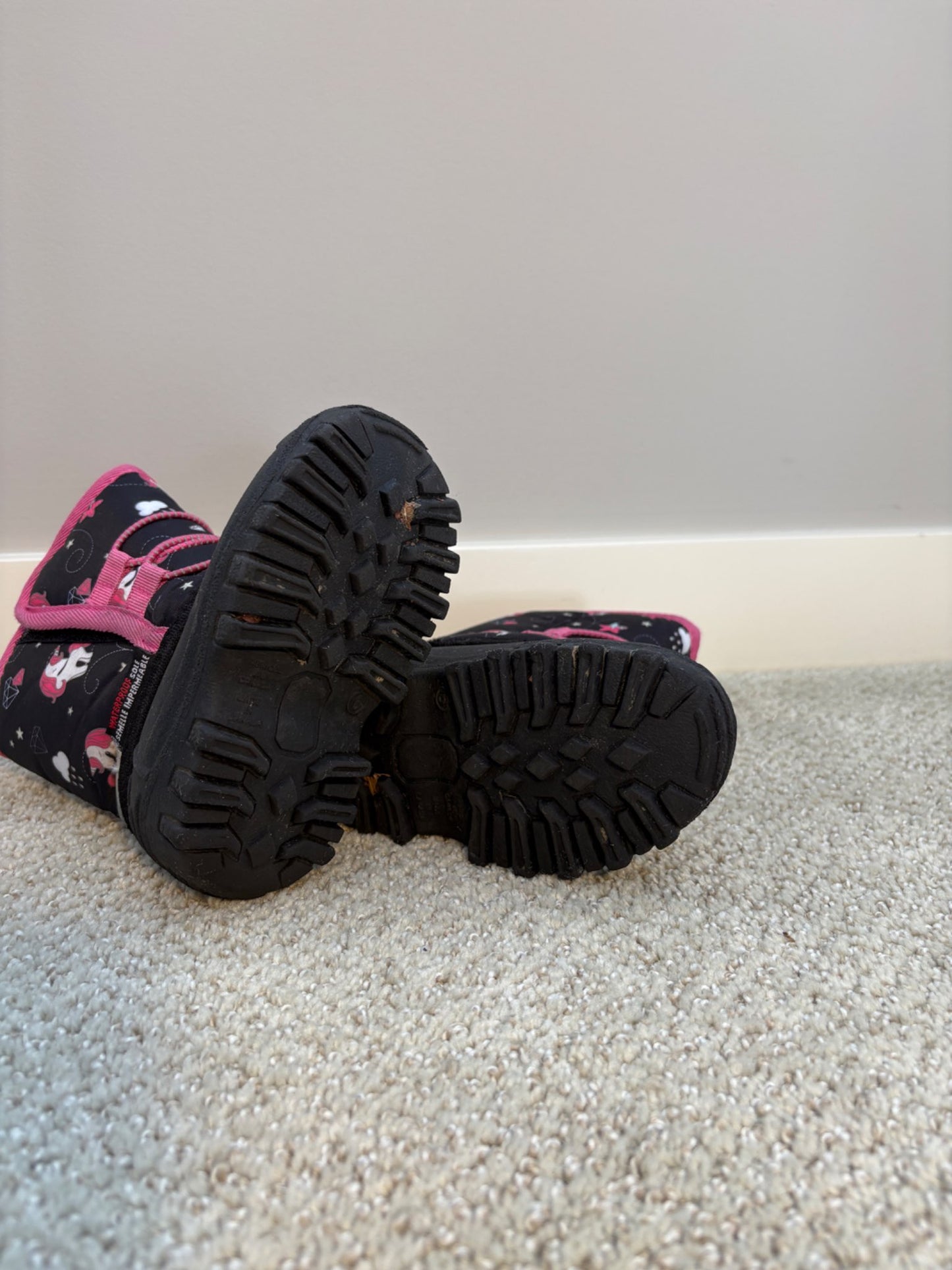 Winter boots size 6, Shoes 6 (Walkers:12-24 mth)