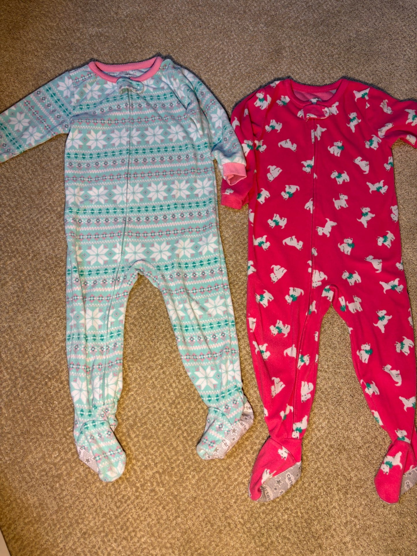 Two fleece Pajamas bundle 2T, Kids 2T