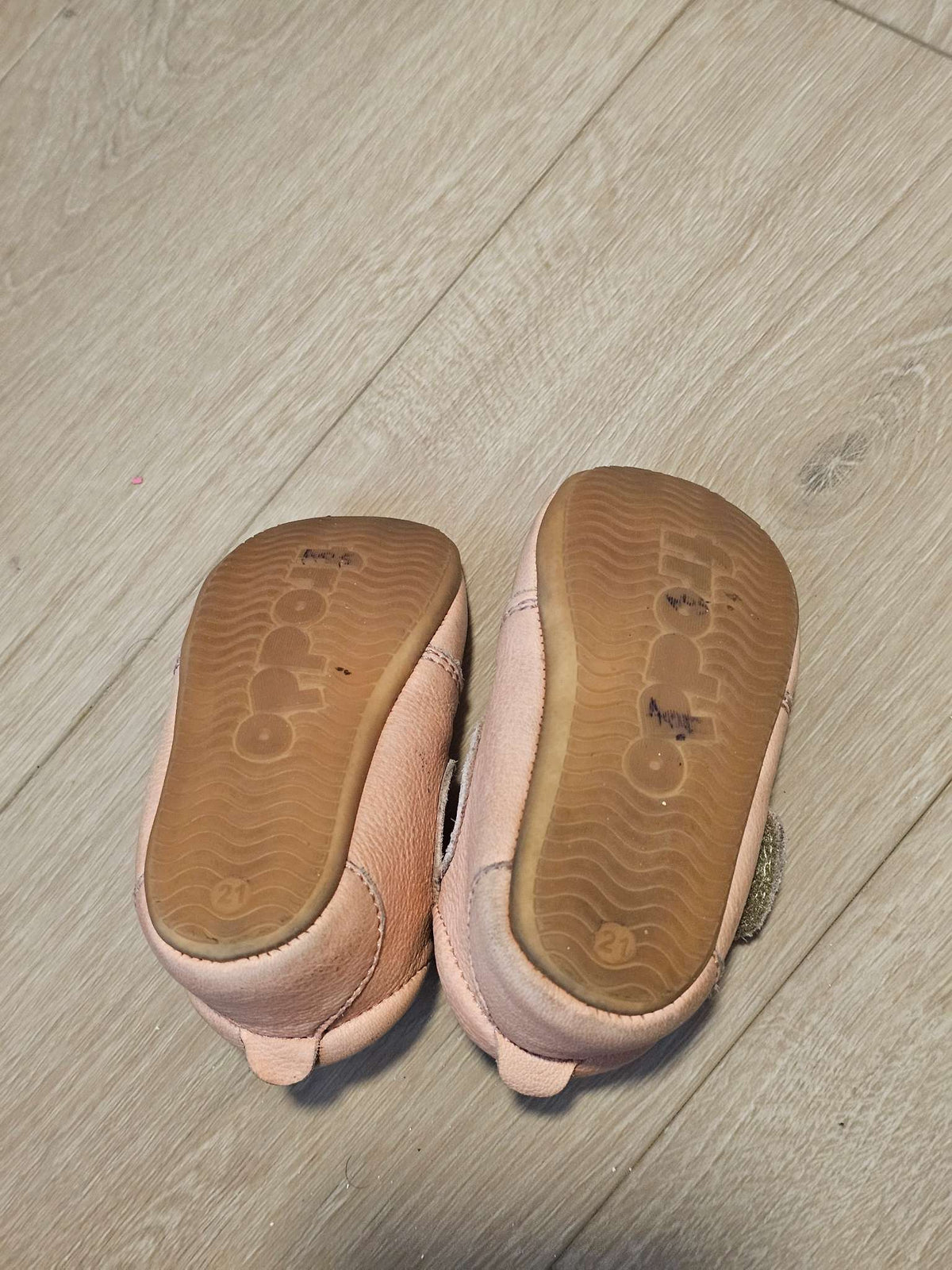 Baby girl shoes , Shoes 5 (Walkers:12-24 mth)