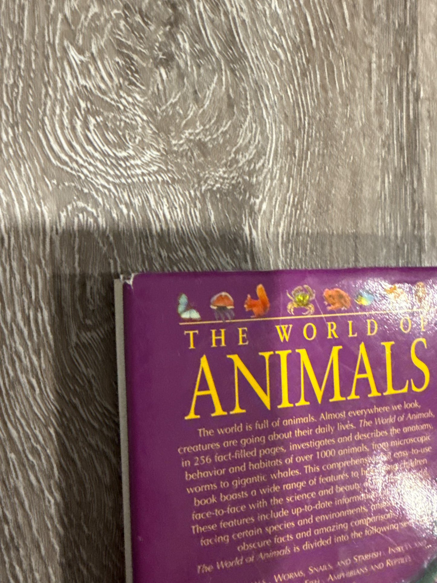 The World of Animals- like a mini encyclopedia about living things