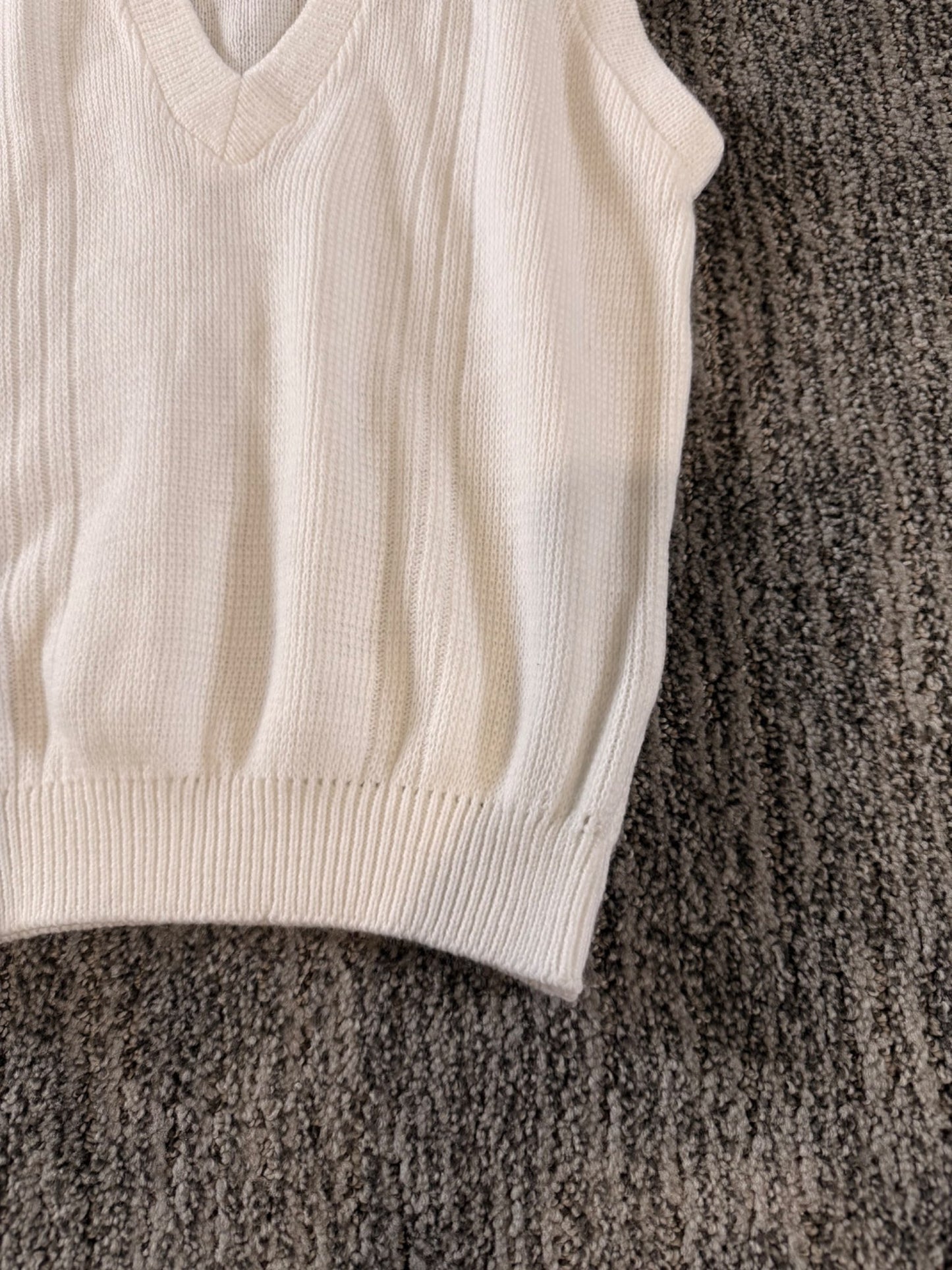 Size approximately 6-7 over vest, Kids 6/6X
