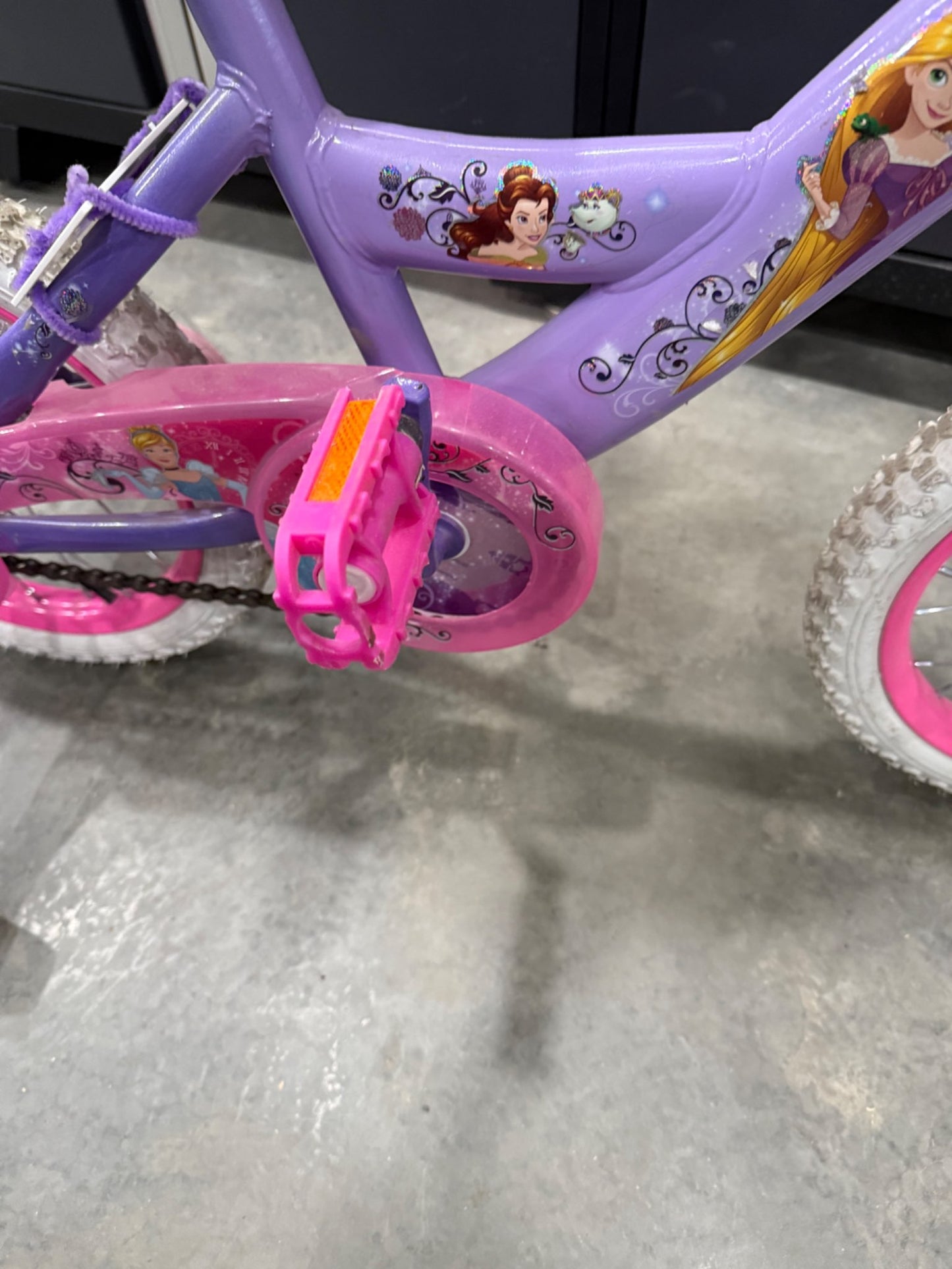 Girls bike from Canadian tire