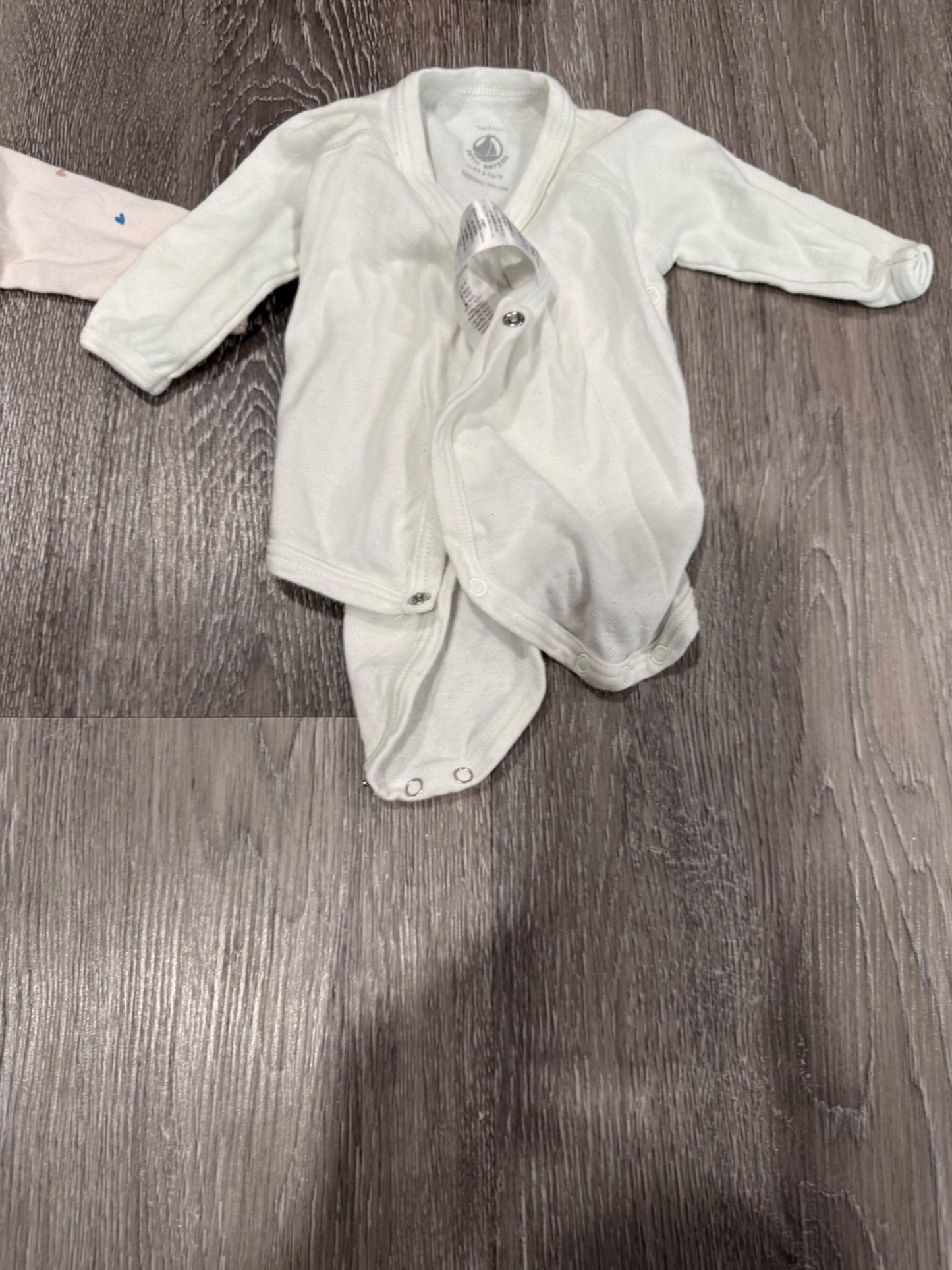 Size 1 month baby girl bundle- Petit Bateau and Beatrix Potter, premium brands, Kids Newborn