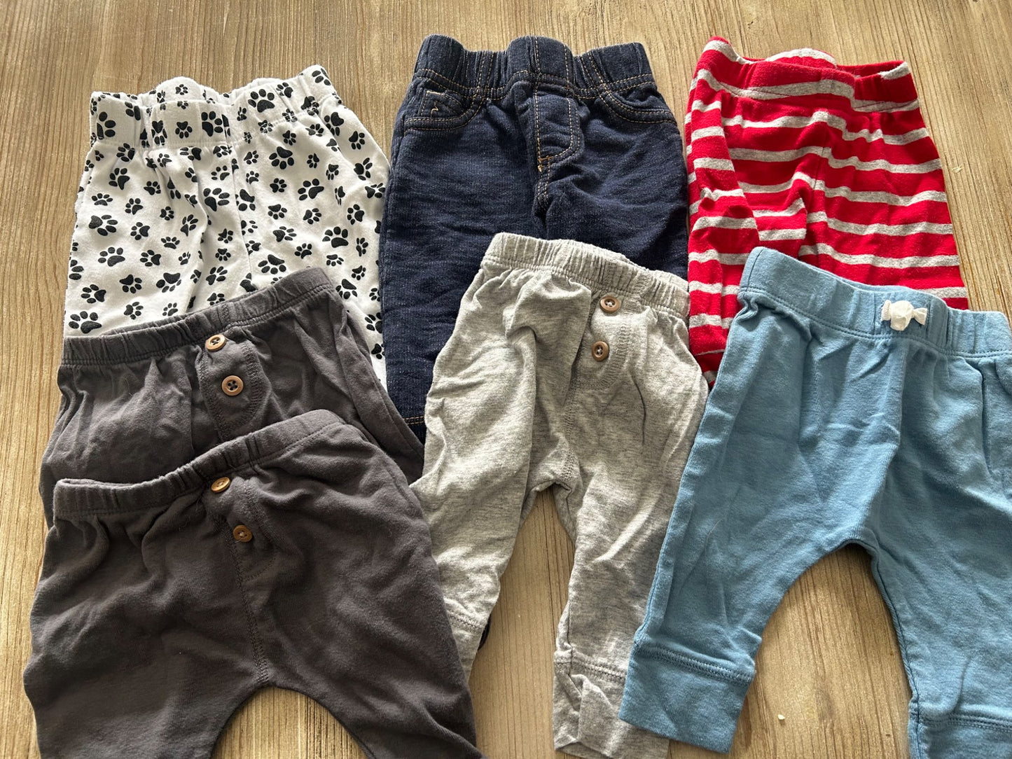 Bundle of 6 pairs of sweatpants , Kids 3 Month (0-3M)