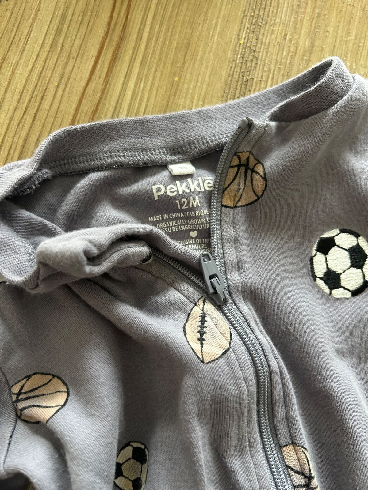 Footed Pjs with zipper, Kids 12 Month (9-12M)