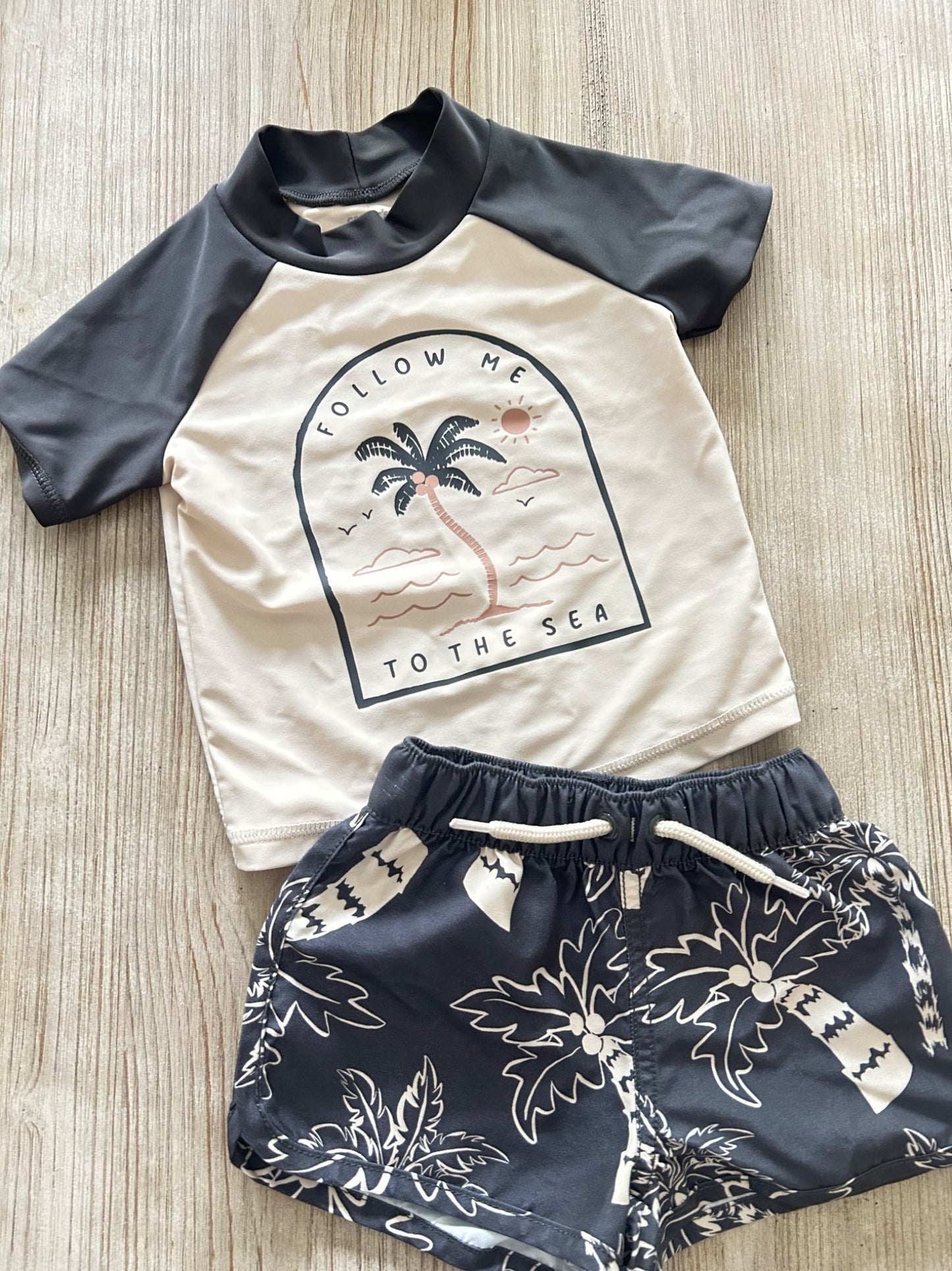 Two piece bathing shit, Kids 9 Month (6-9M)