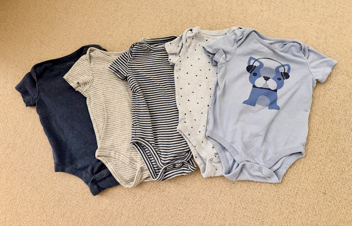 Onesie bundle: 6-12 mos, Kids 18 Month (12-18M)