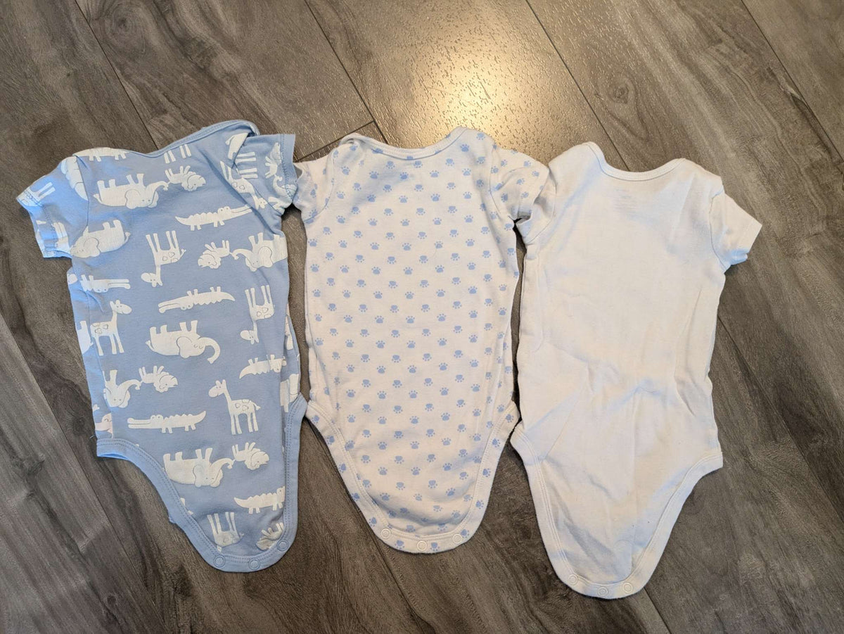 3 animal print onesies - Carter's , Kids 6 Month (3-6M)