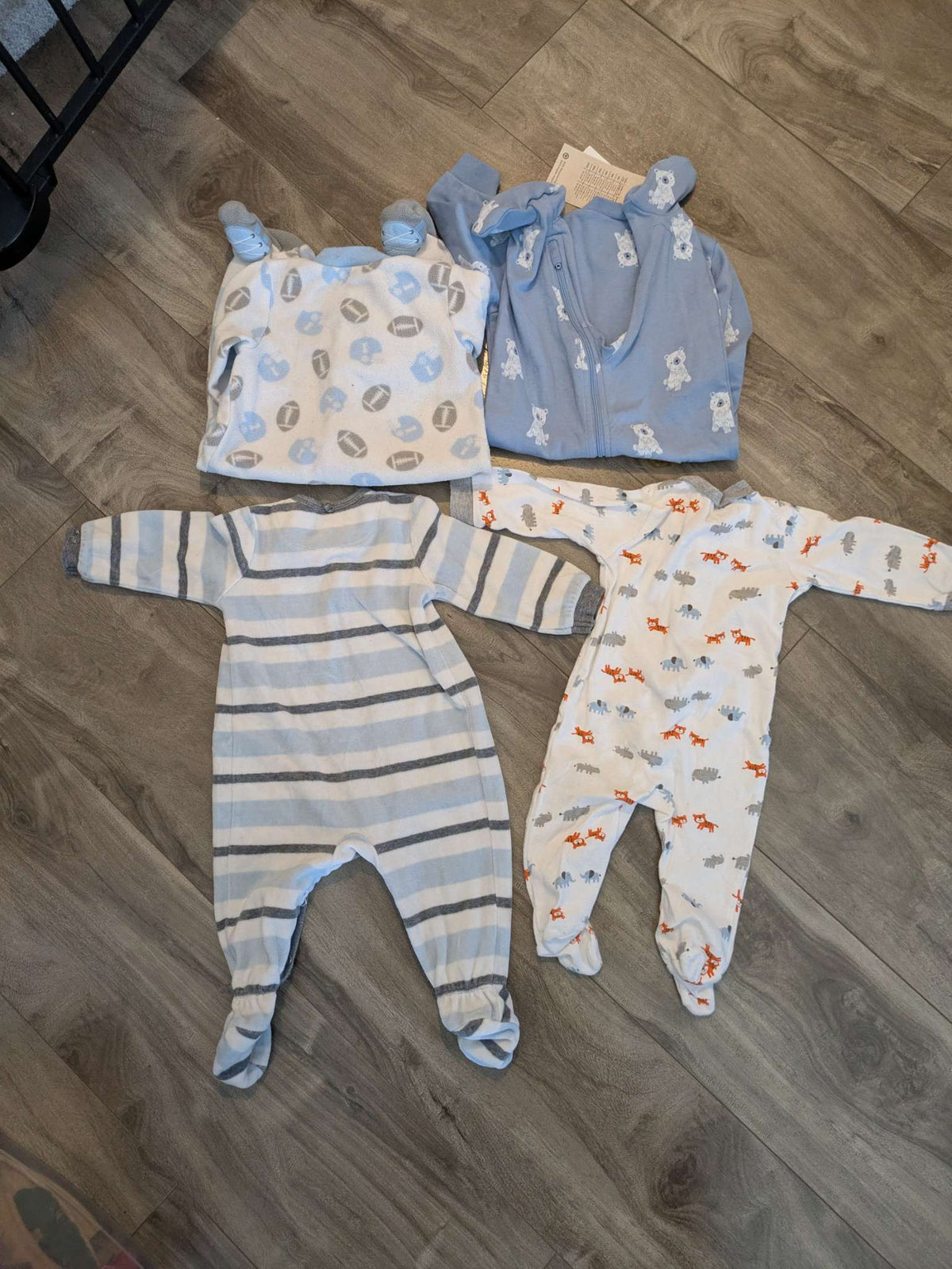 4 pairs of pjs mixed bag with one NWT, Kids 6 Month (3-6M)