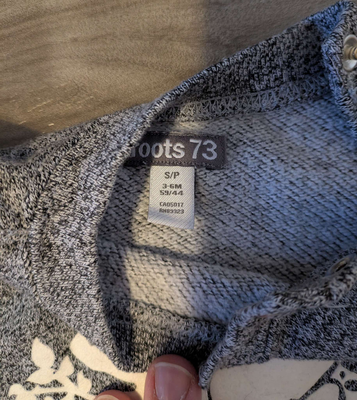 Roots sweatshirt , Kids 6 Month (3-6M)