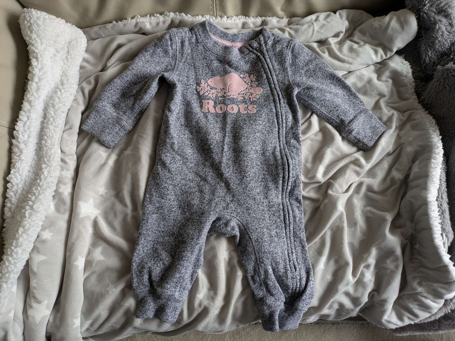 Roots sweatsuit, Kids 6 Month (3-6M)