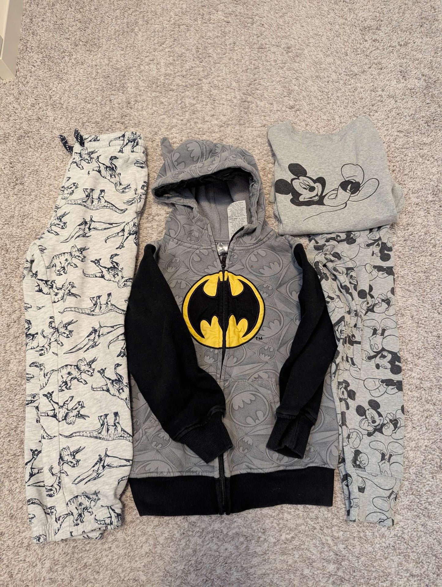 Boys 5T bundle (pj's, joggers, hoodie), Kids 5/5T